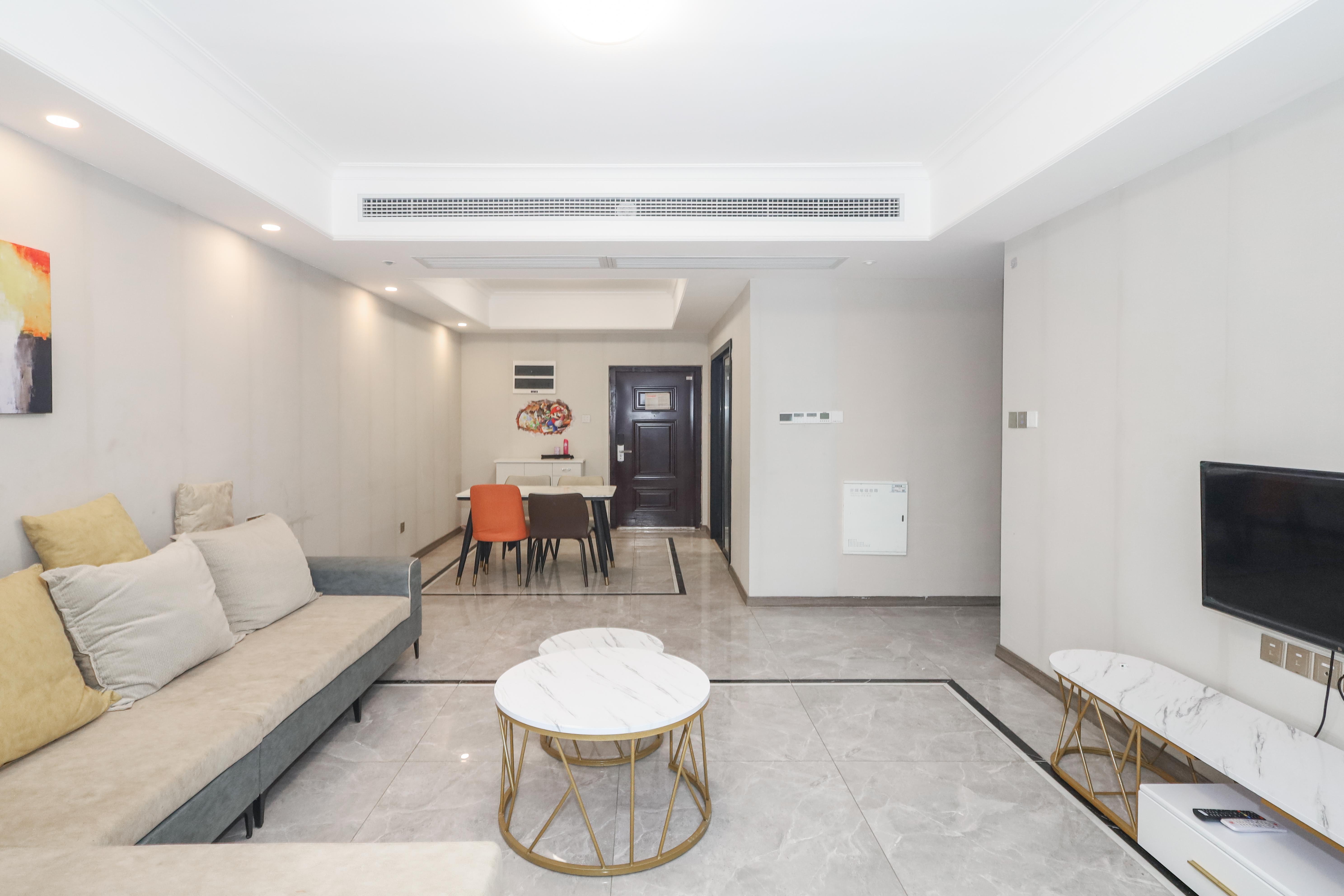 梦想新天地 3室2厅2卫 135.0万 梦想新天地 3室2厅2卫 135.0万客厅