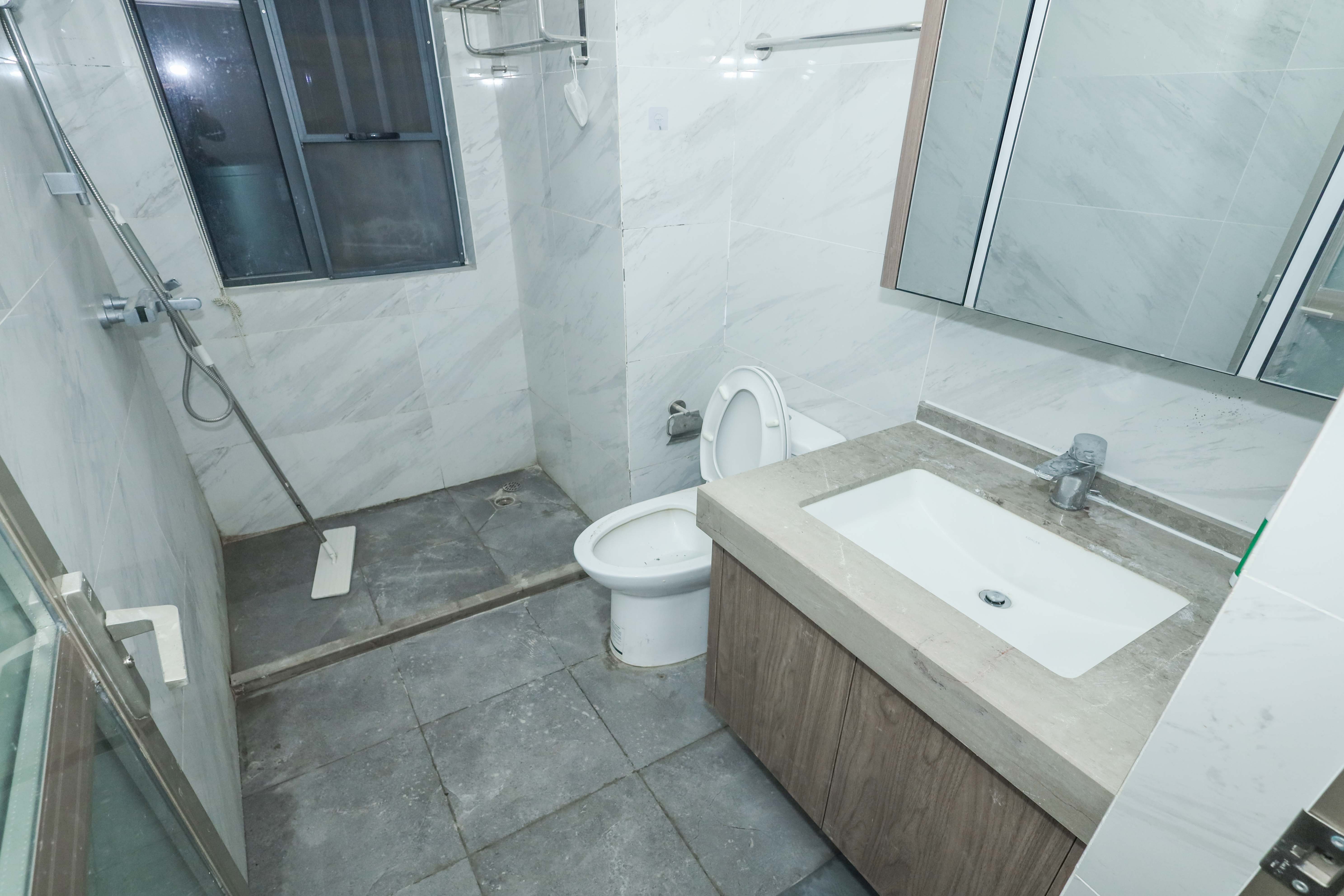 梦想新天地 3室2厅2卫 135.0万 梦想新天地 3室2厅2卫 135.0万卫生间