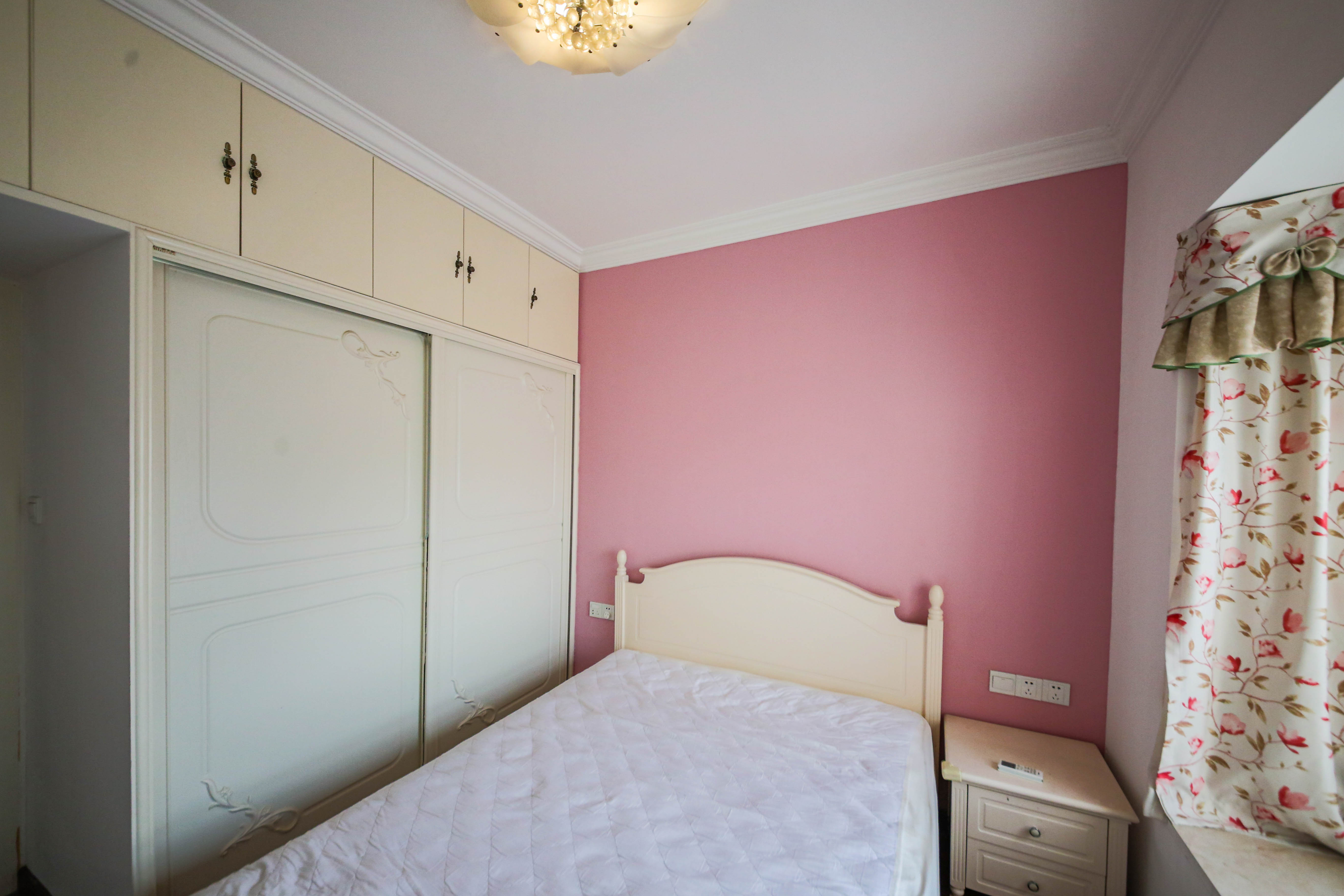 上峰苑(兰亭玥岛)  3室2厅1卫    58.0万 上峰苑(兰亭玥岛)  3室2厅1卫    58.0万卧室