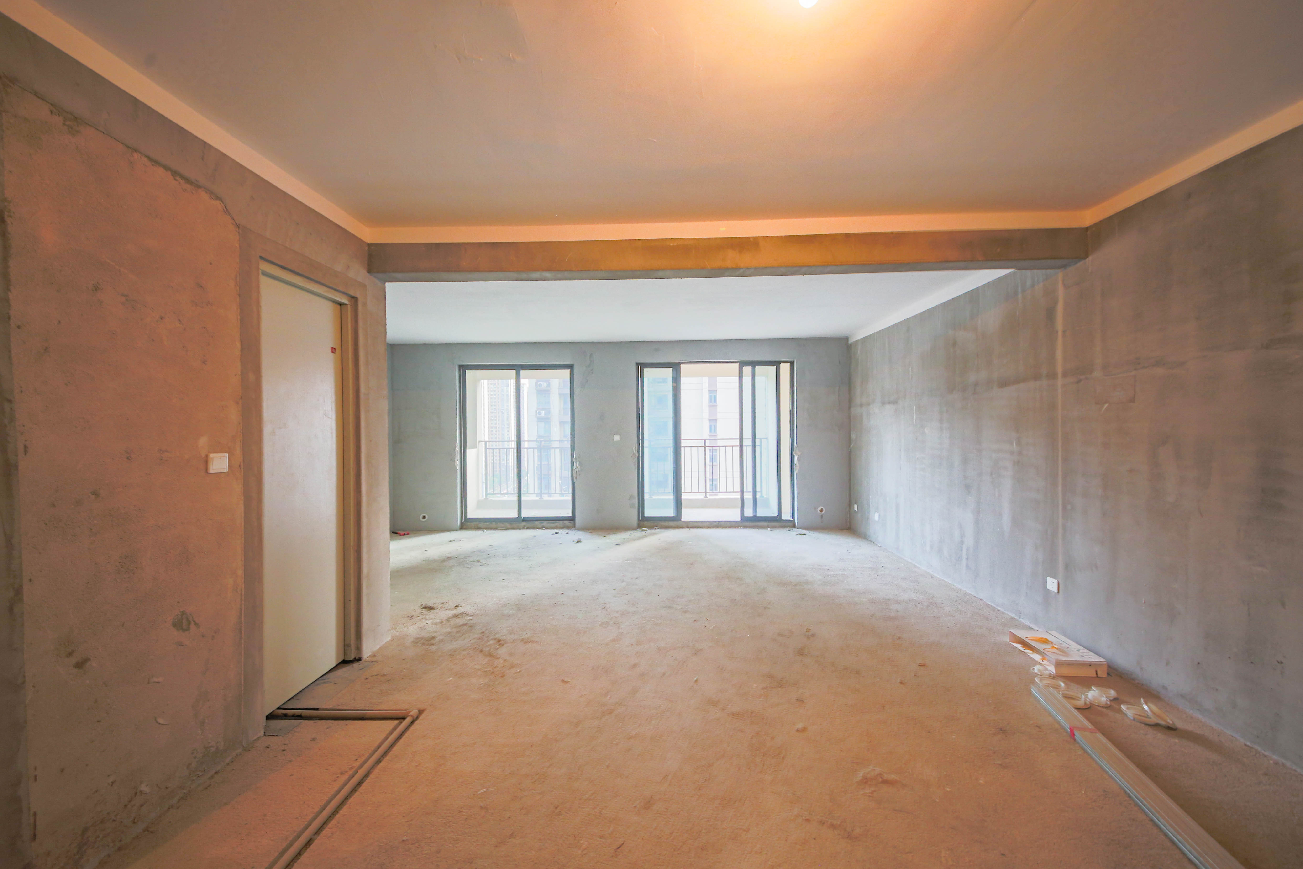 中建钰和城  1室0厅0卫   180.00万客厅
