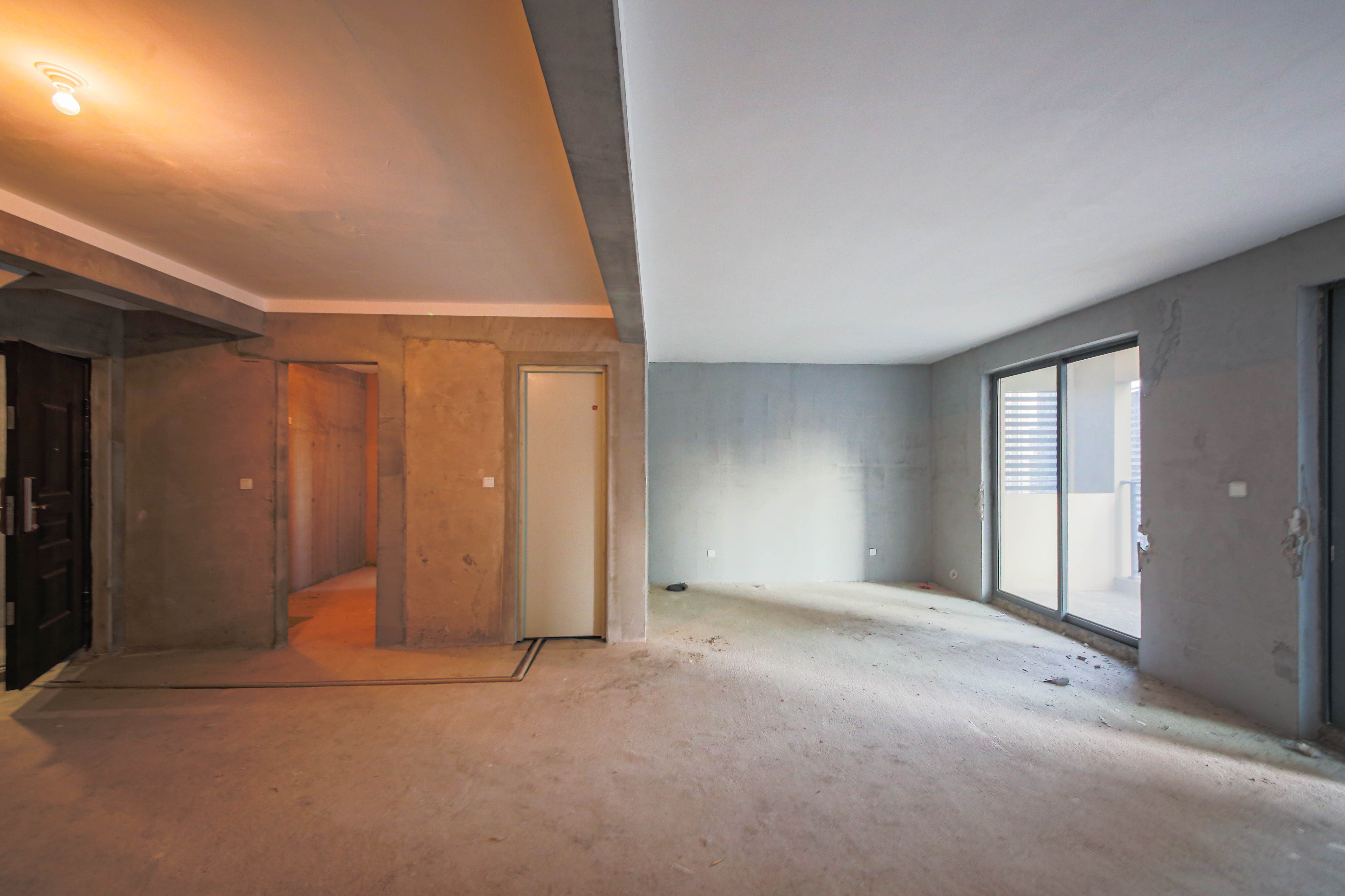 中建钰和城  1室0厅0卫   180.00万客厅