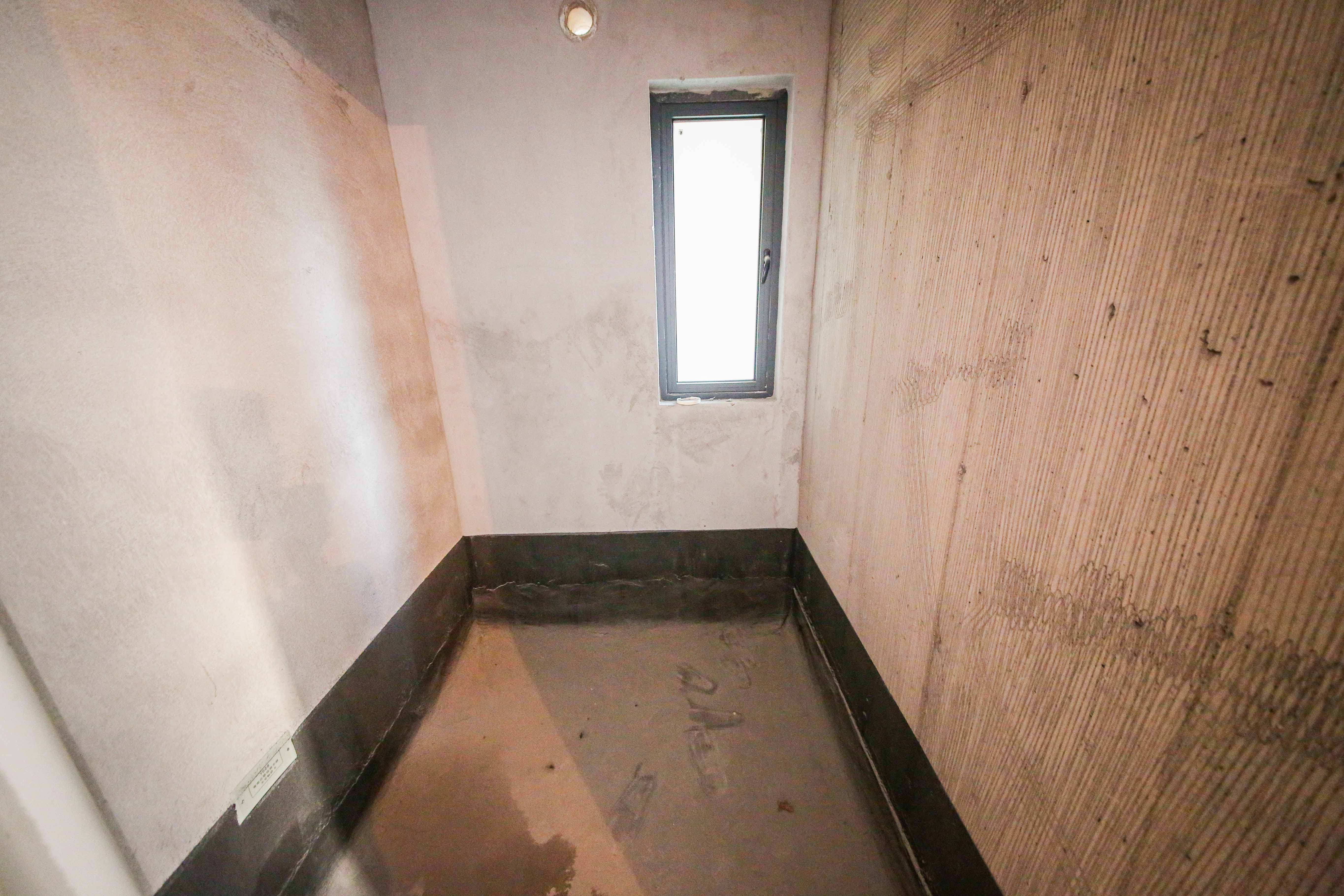 中建钰和城  1室0厅0卫   180.00万卫生间