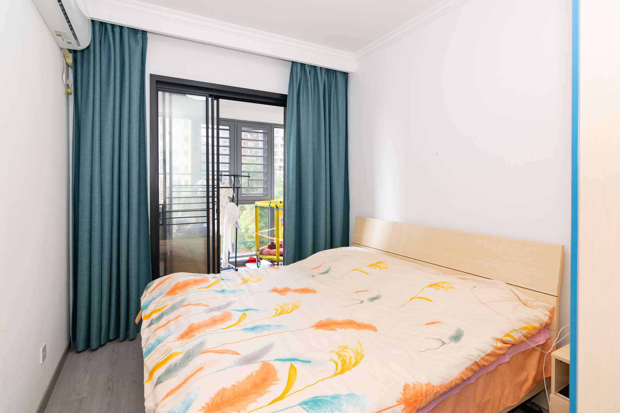 新华联梦想城  4室2厅1卫    108.0万 新华联梦想城  4室2厅1卫    108.0万卧室