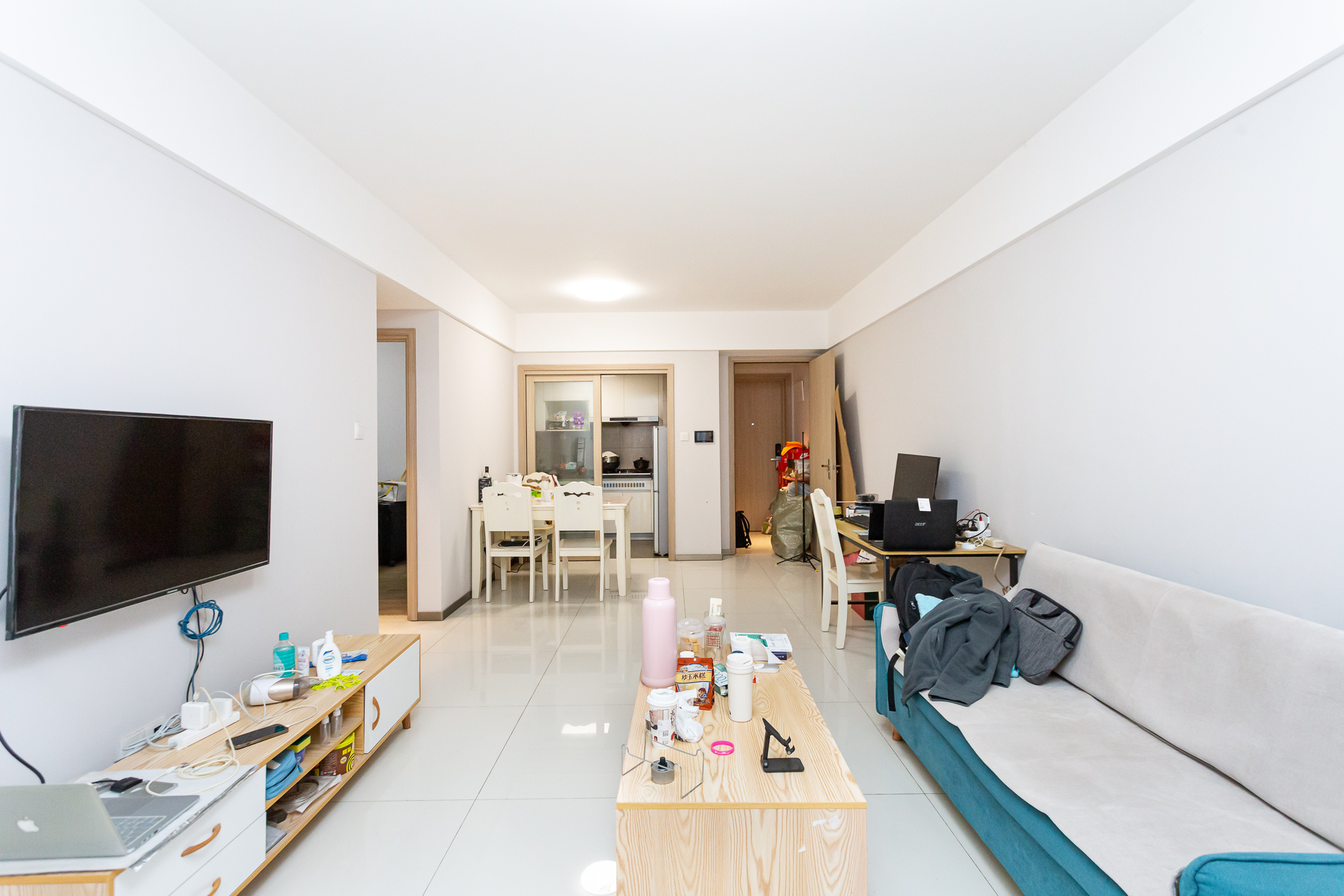 时代倾城五期 2室2厅1卫 71.0万 时代倾城五期 2室2厅1卫 71.0万客厅