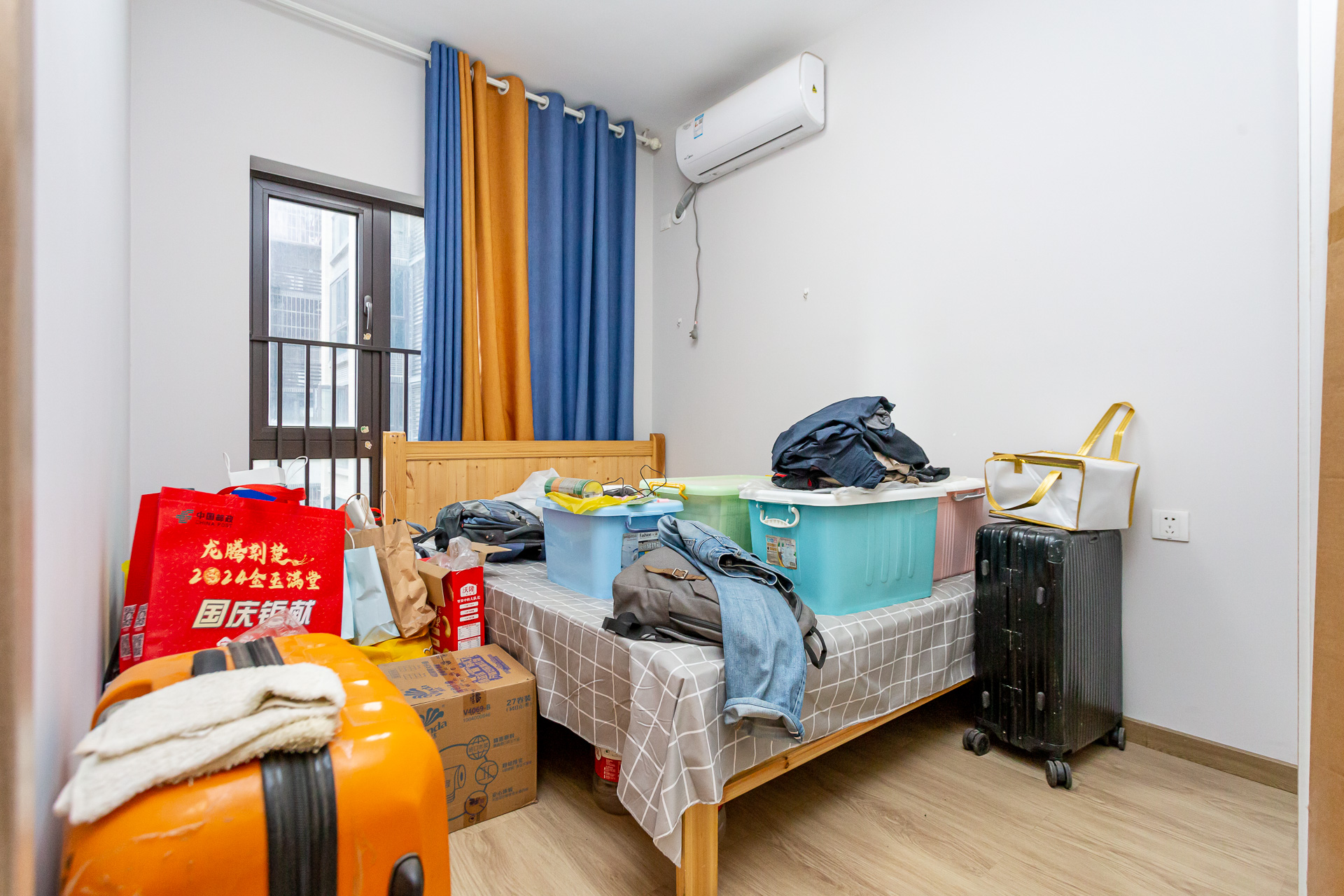 时代倾城五期 2室2厅1卫 71.0万 时代倾城五期 2室2厅1卫 71.0万卧室