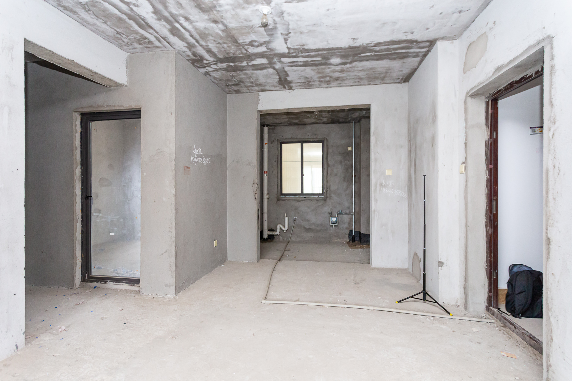 乾源国际  3室2厅2卫    78.0万 乾源国际  3室2厅2卫    78.0万客厅