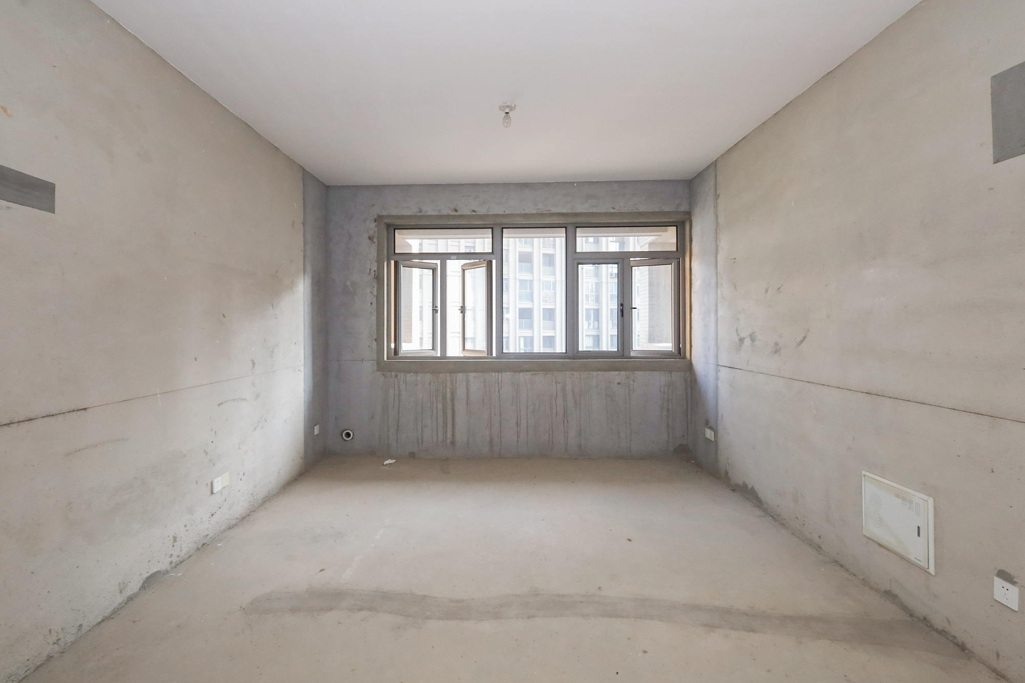 八方小区C区  3室2厅2卫    350.0万 八方小区C区  3室2厅2卫    350.0万