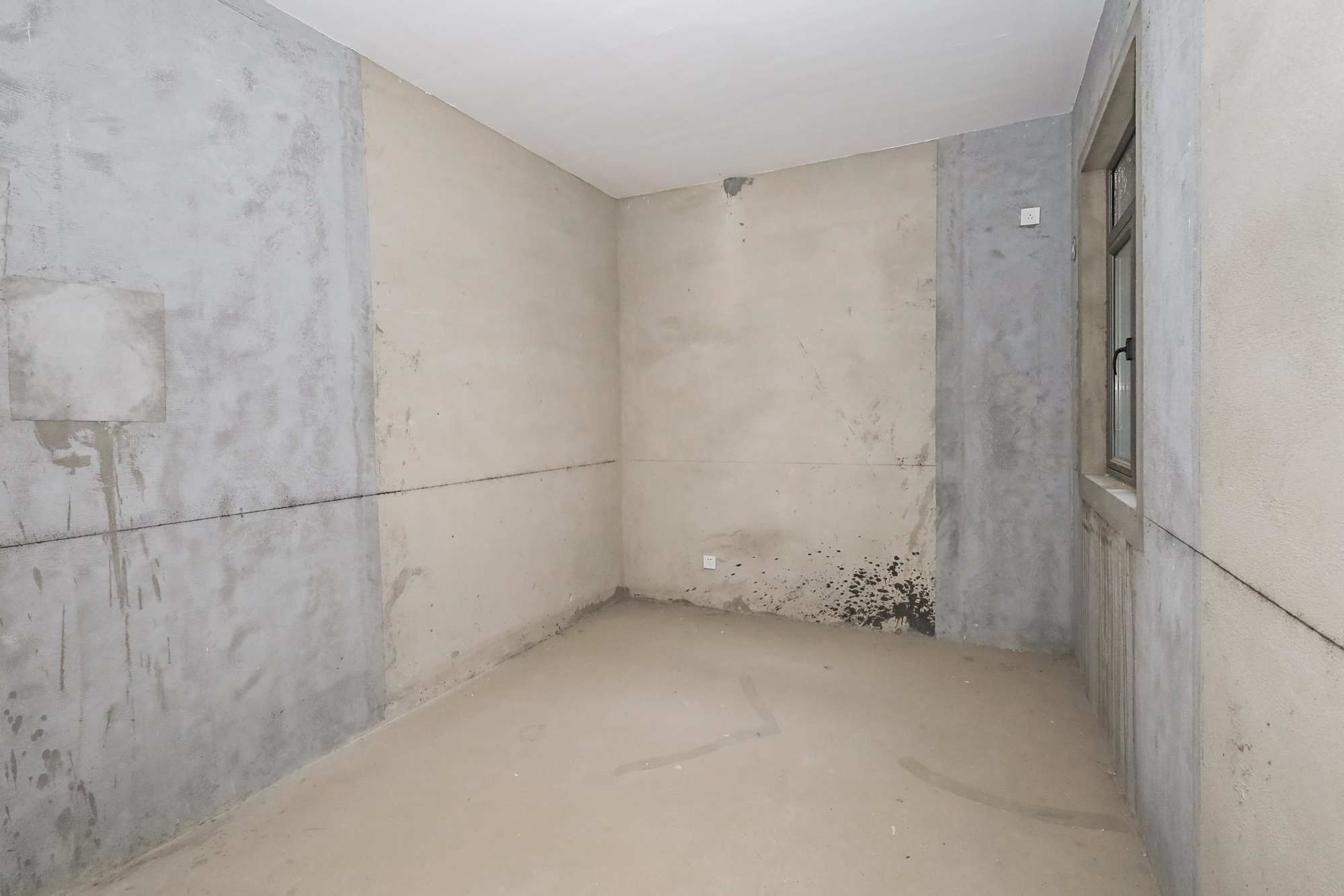 八方小区C区  3室2厅2卫    350.0万 八方小区C区  3室2厅2卫    350.0万卧室