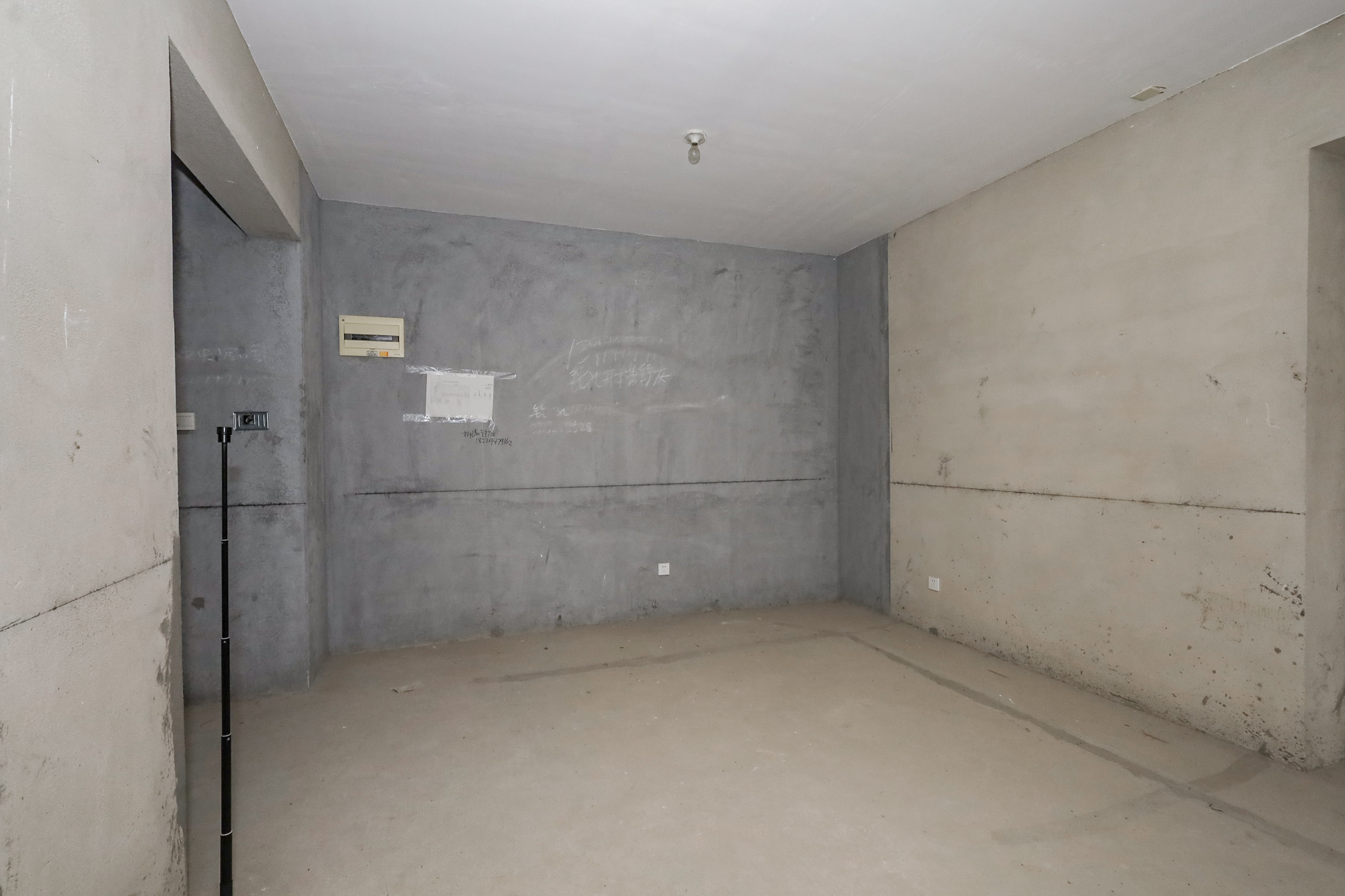 八方小区C区  3室2厅2卫    350.0万 八方小区C区  3室2厅2卫    350.0万卧室