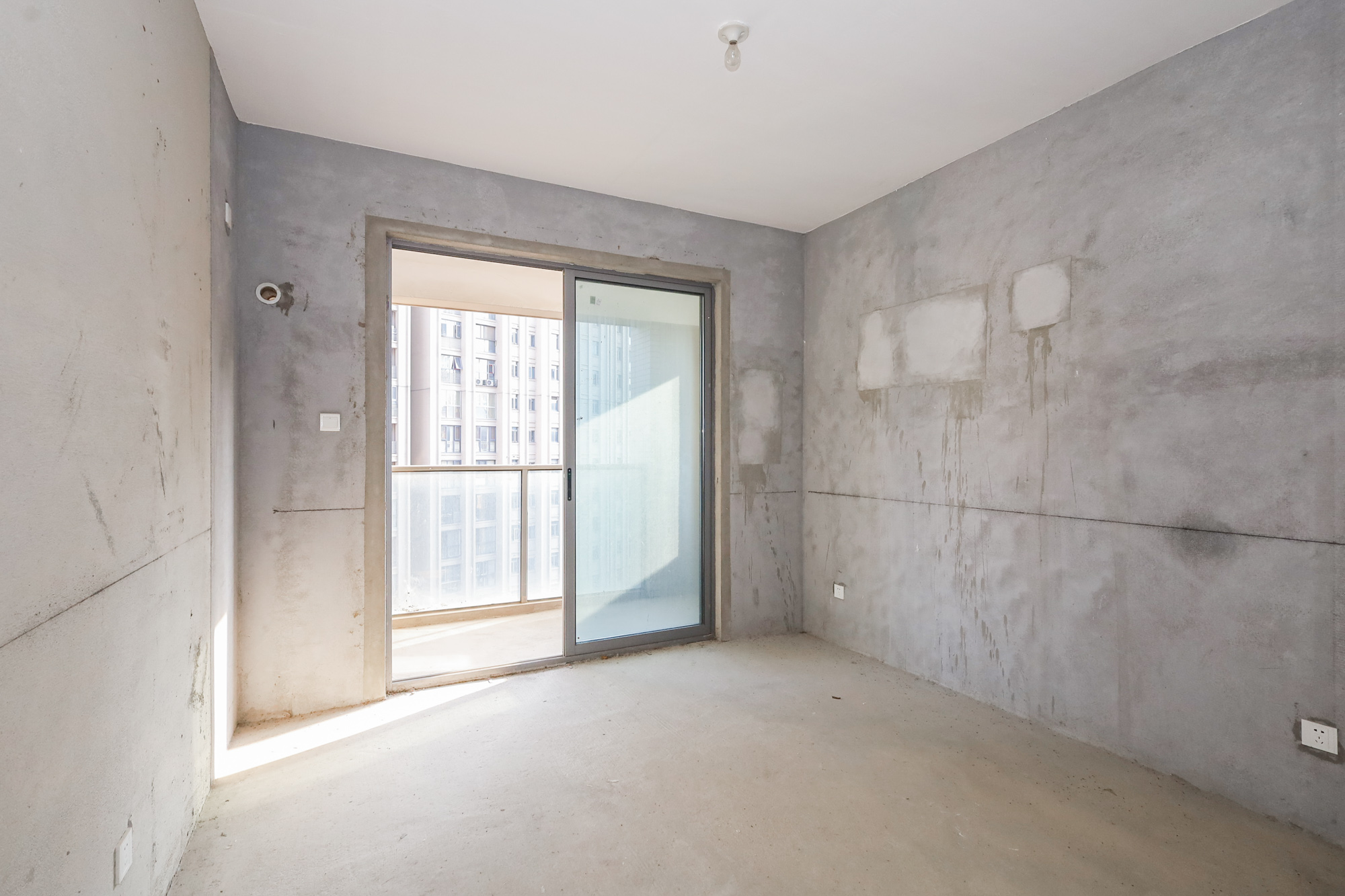 八方小区C区  3室2厅2卫    350.0万 八方小区C区  3室2厅2卫    350.0万卧室