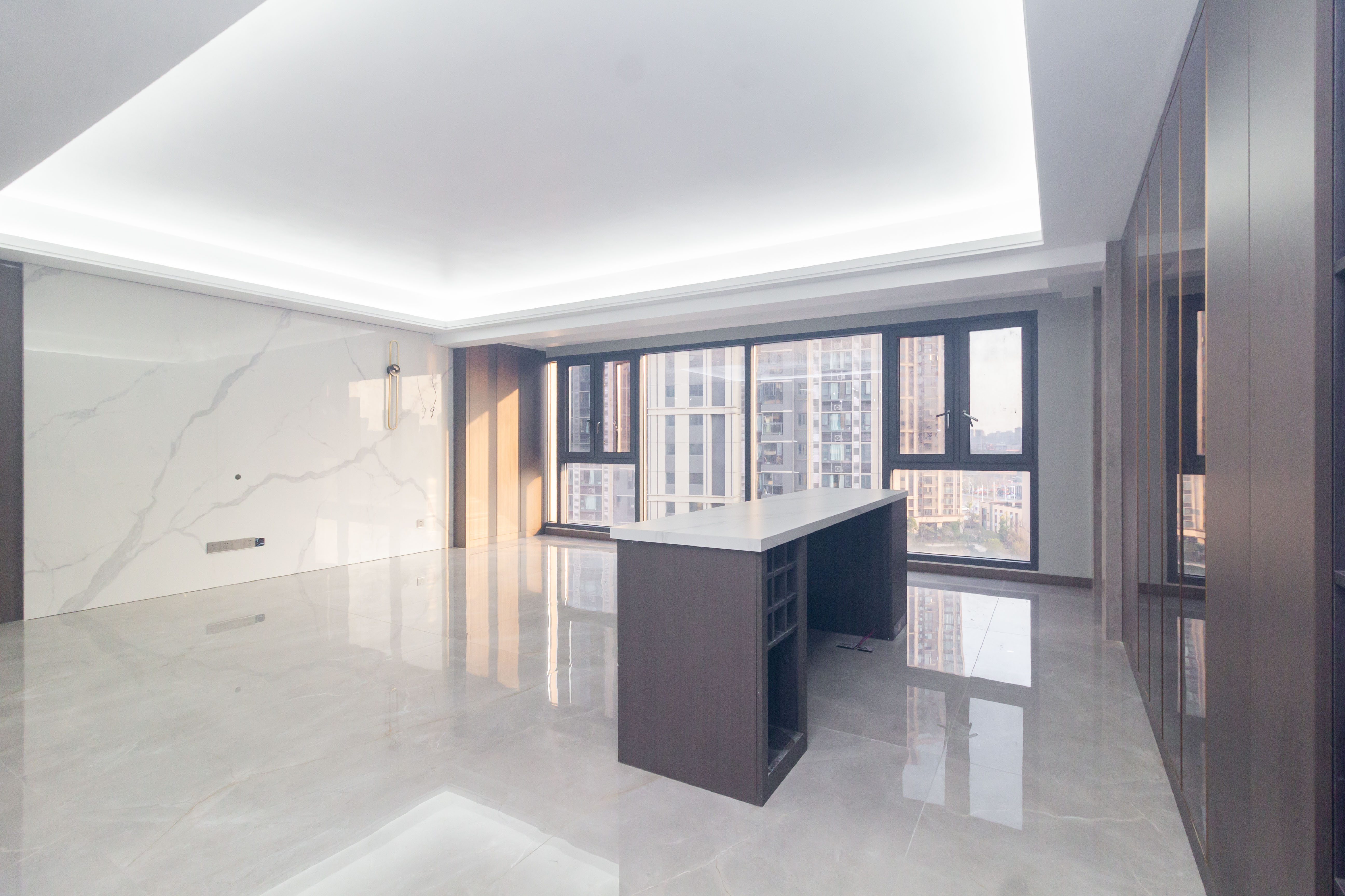 龙湖碧桂园天宸原著  4室2厅2卫    260.0万 龙湖碧桂园天宸原著  4室2厅2卫    260.0万客厅