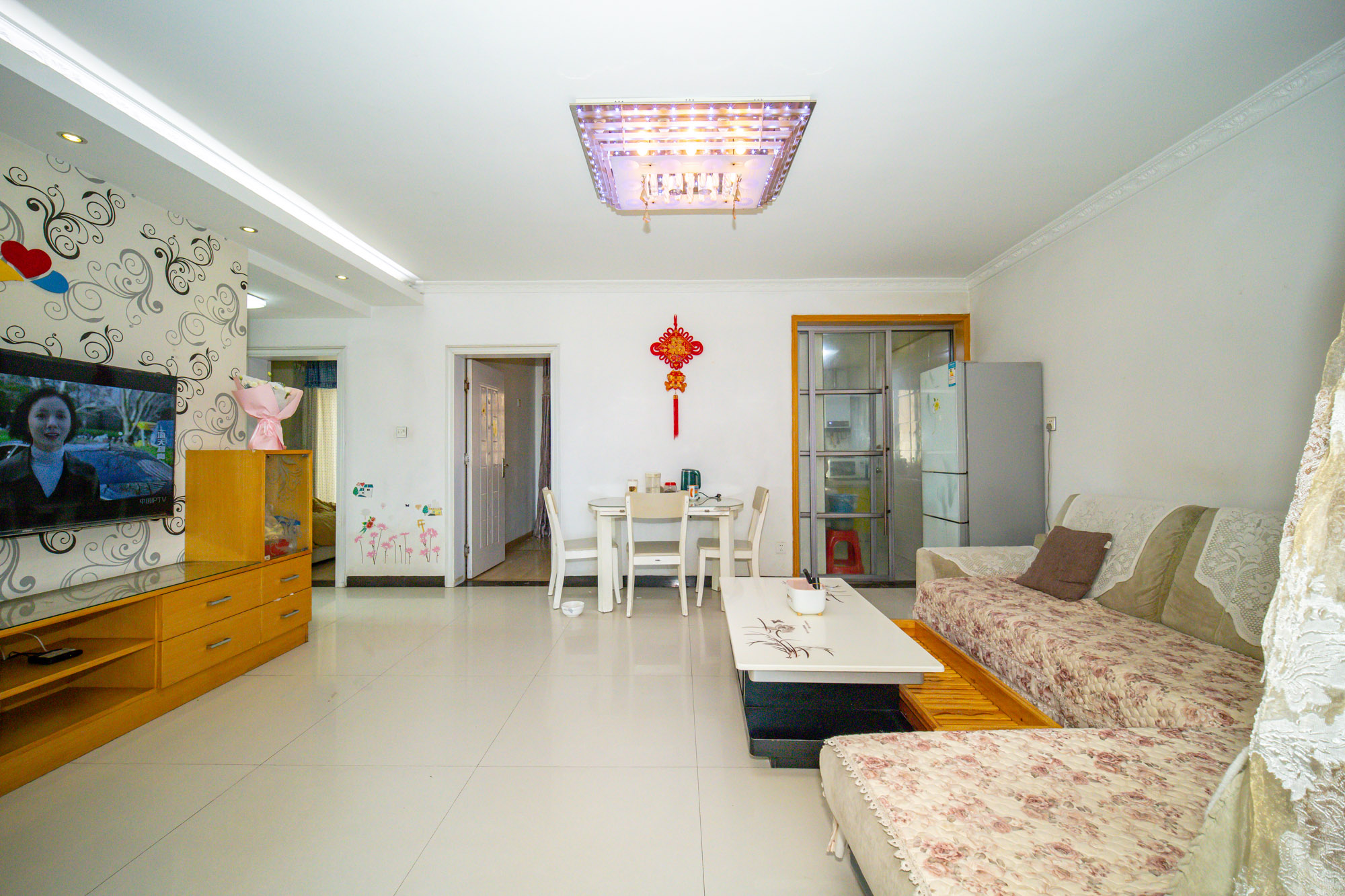 蝴蝶谷 3室2厅1卫 50.0万 蝴蝶谷 3室2厅1卫 50.0万客厅