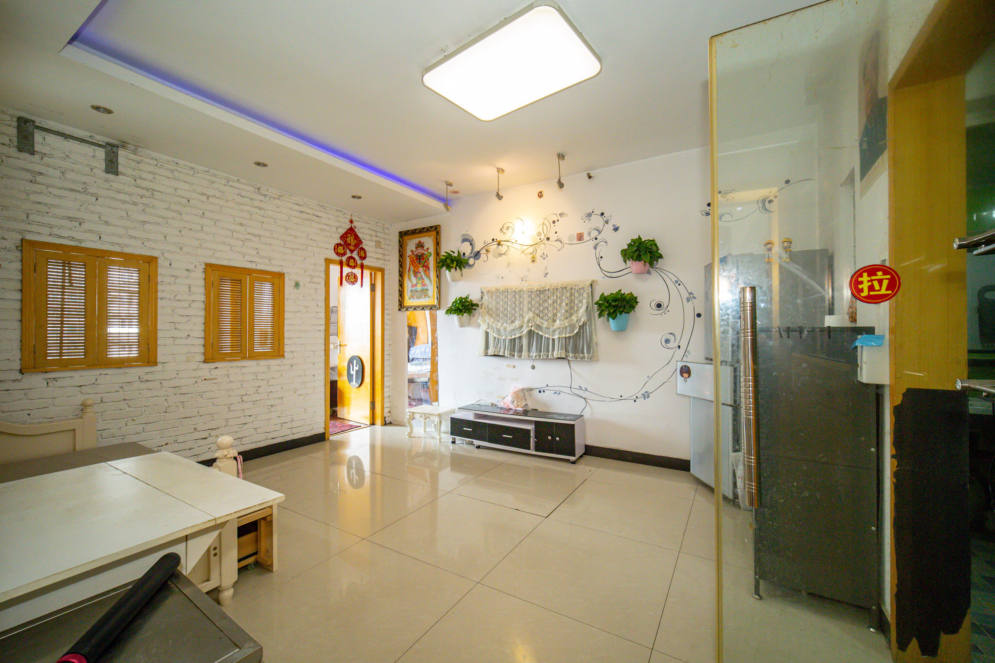 尚都花园城 1室0厅0卫 25.5万 尚都花园城 1室0厅0卫 25.5万客厅