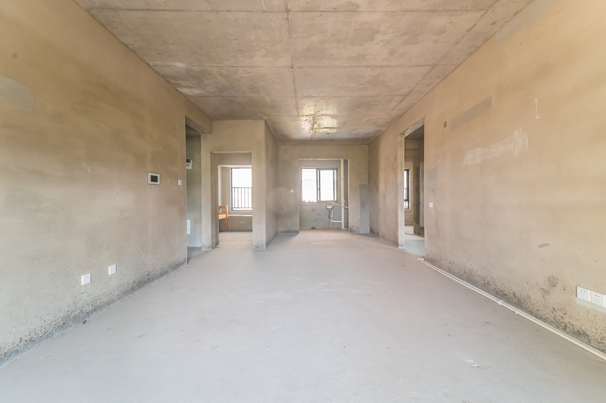 新城悦隽  4室2厅2卫    130.0万 新城悦隽  4室2厅2卫    130.0万客厅