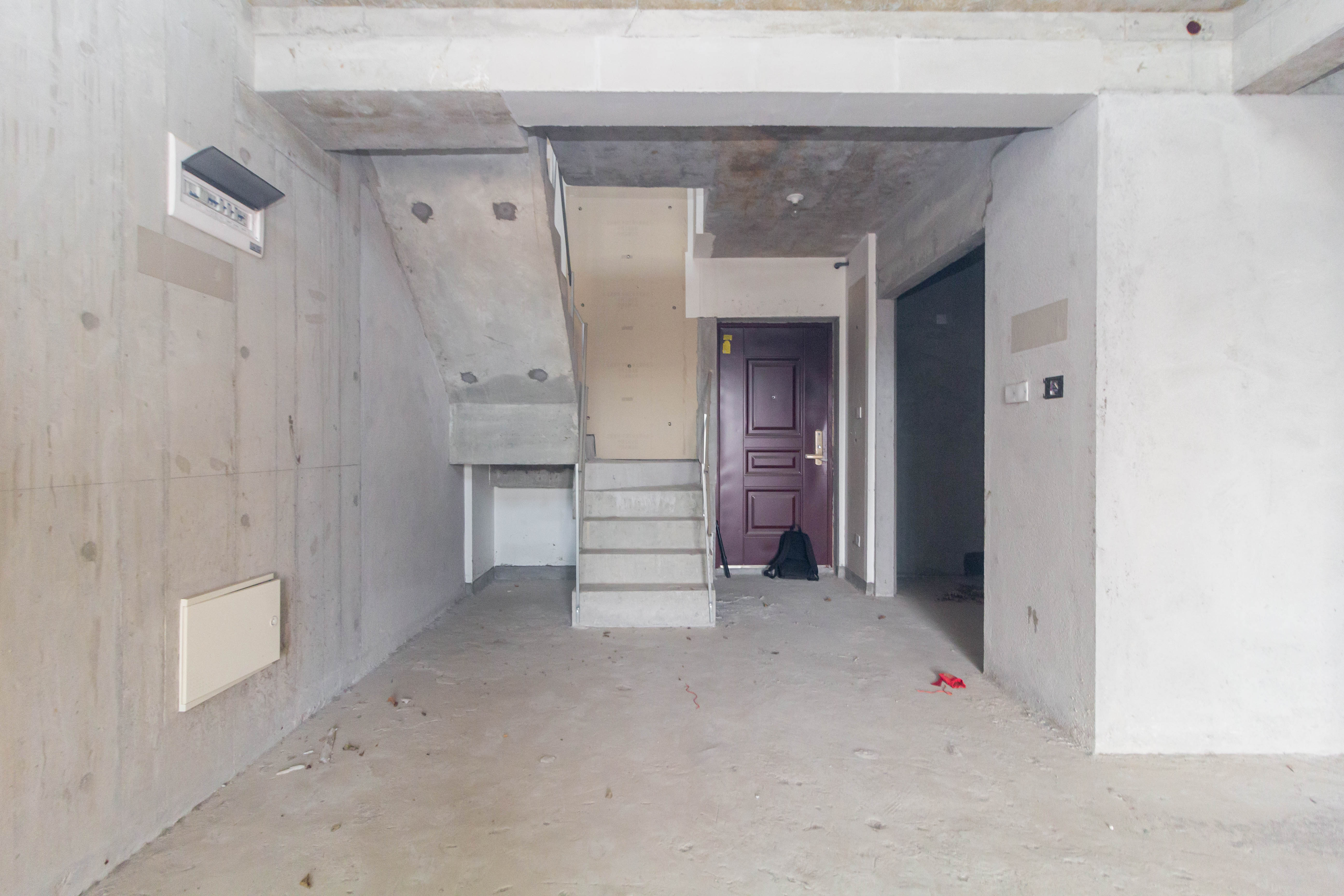 龙湖碧桂园天宸原著 4室2厅2卫 150.0万 龙湖碧桂园天宸原著 4室2厅2卫 150.0万客厅