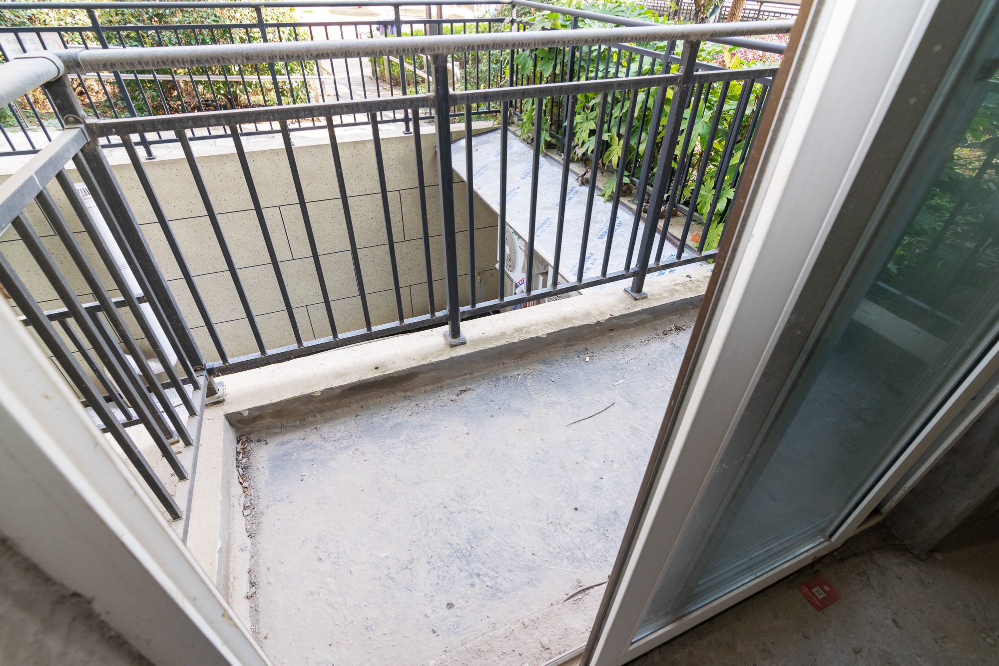 新华联梦想城 3室2厅2卫 102.0万 新华联梦想城 3室2厅2卫 102.0万阳台