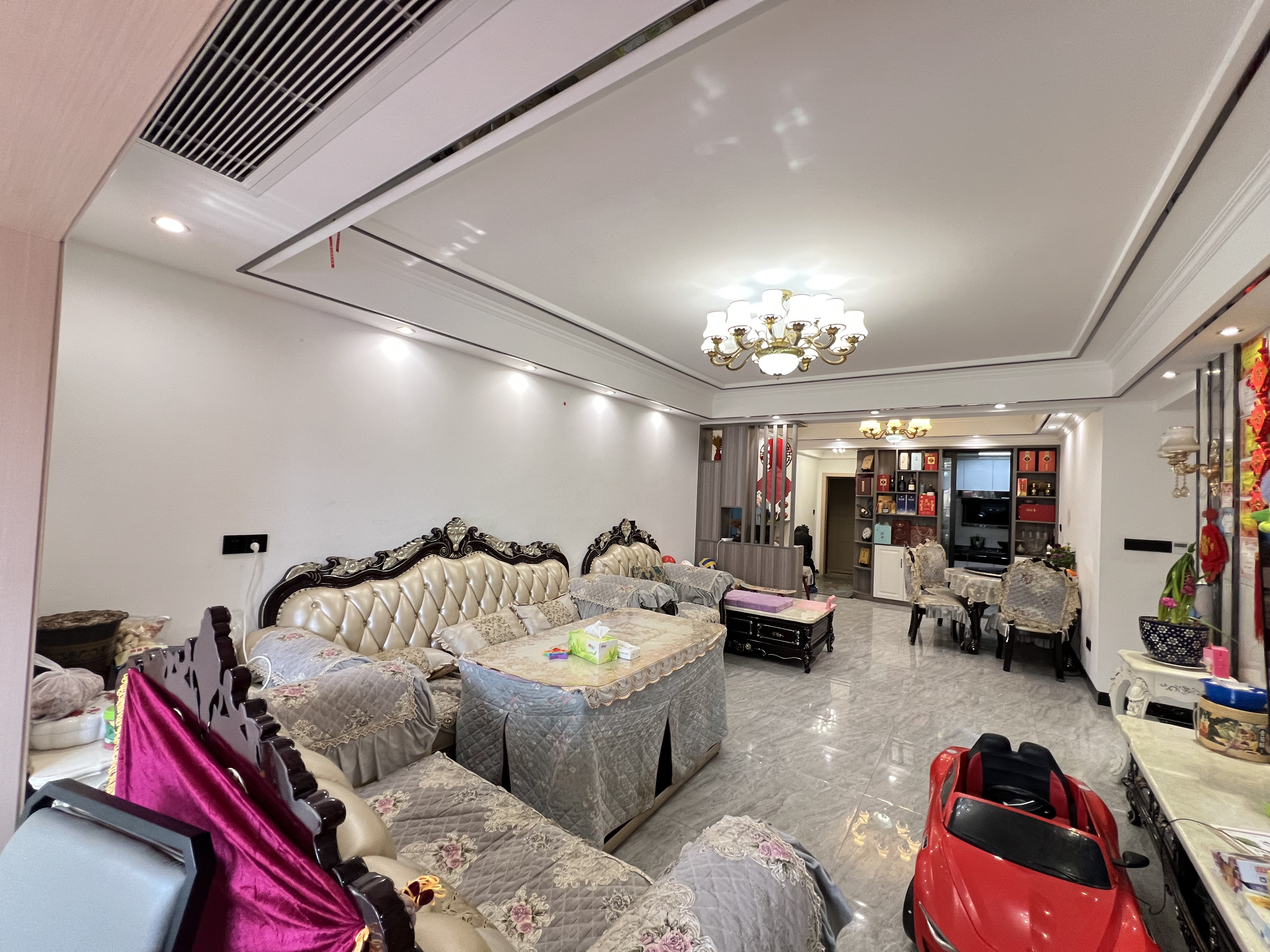 体育新城 3室2厅2卫 71.8万 体育新城 3室2厅2卫 71.8万室内图