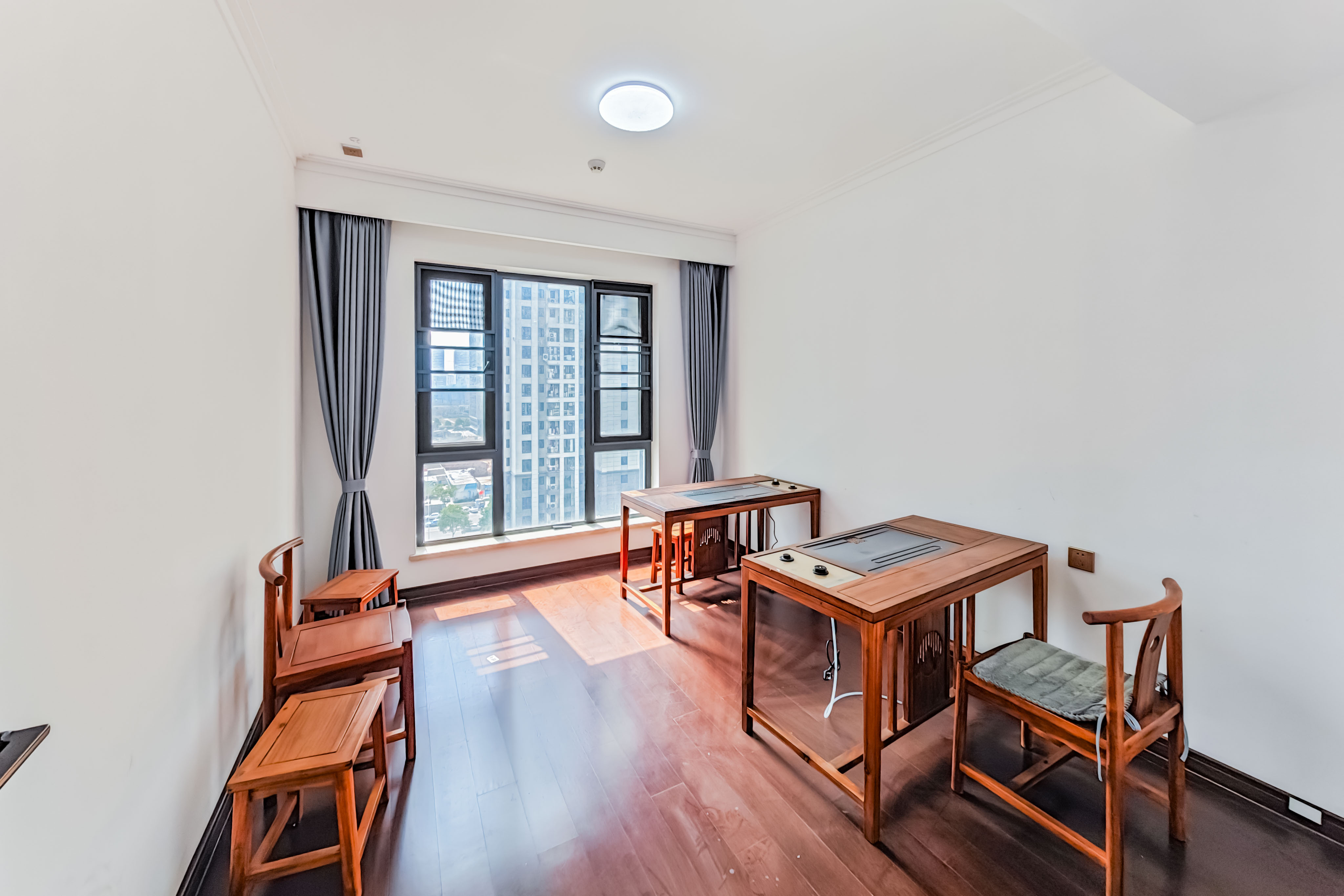 绿地长沙城际空间站(绿地新里佳苑)  5室2厅2卫    180.0万 绿地长沙城际空间站(绿地新里佳苑)  5室2厅2卫    180.0万卧室