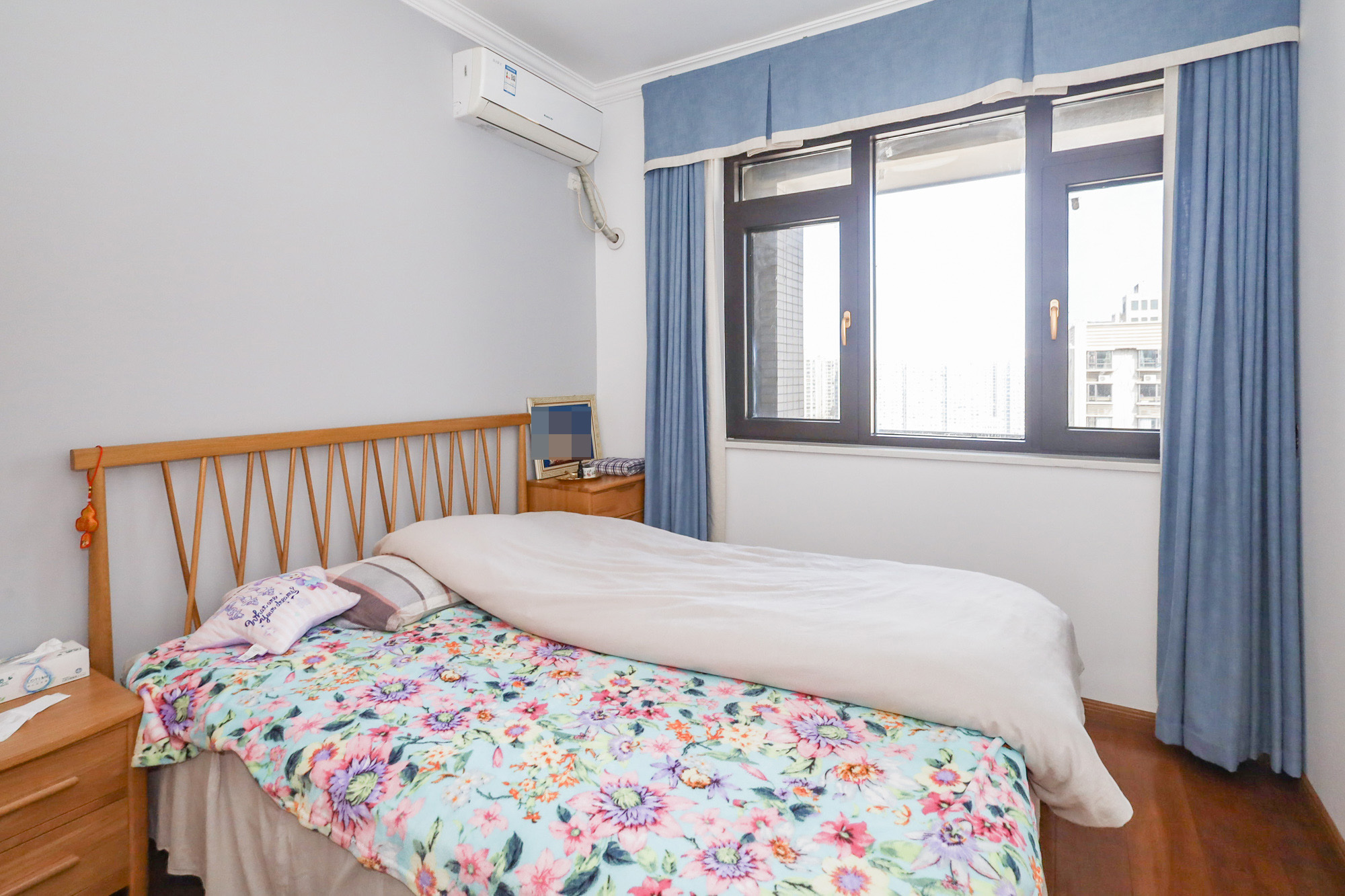 八方小区B区  3室2厅2卫    388.8万 八方小区B区  3室2厅2卫    388.8万卧室