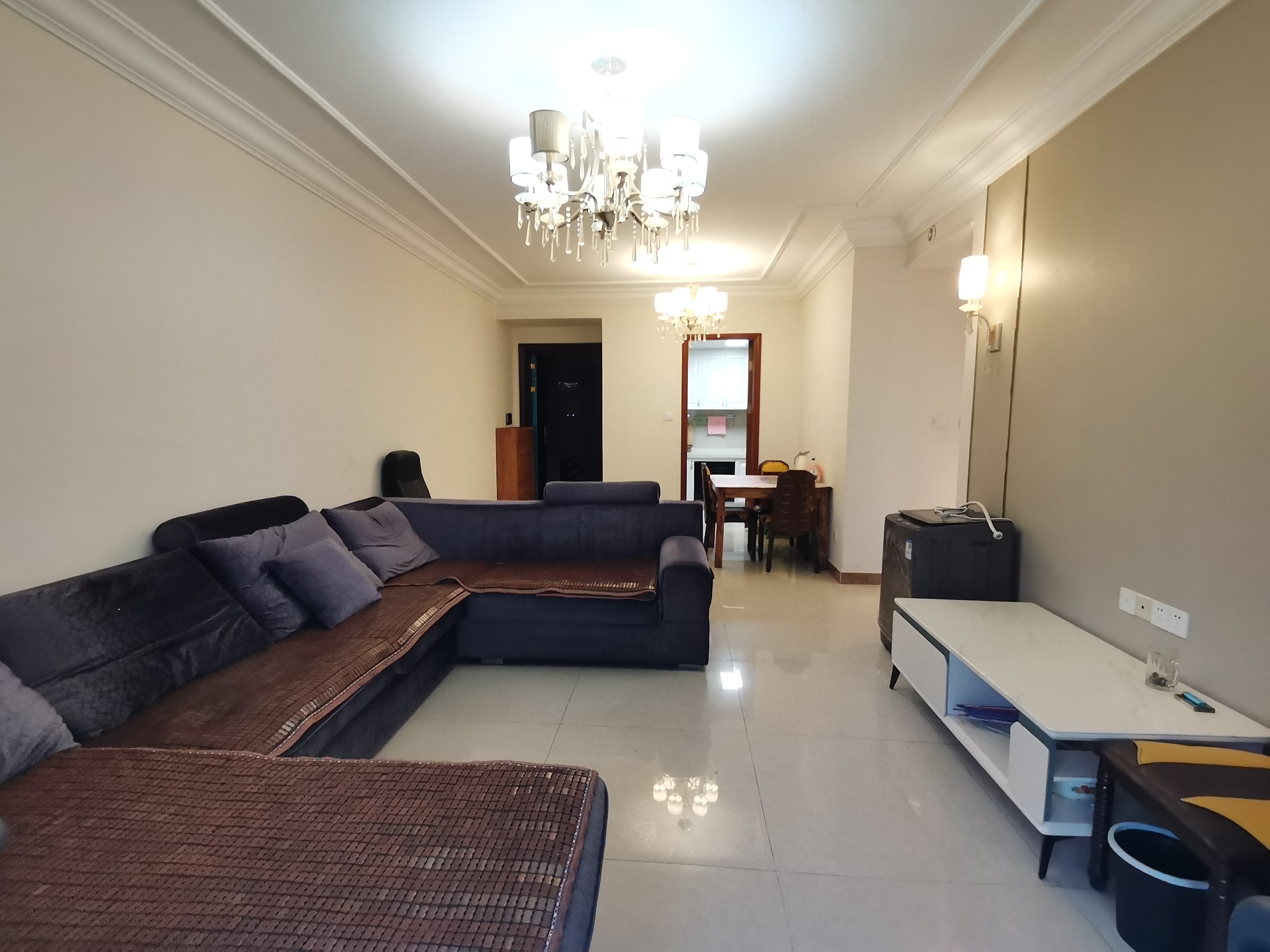 恒大华府 3室2厅2卫 100.0万 恒大华府 3室2厅2卫 100.0万室内图