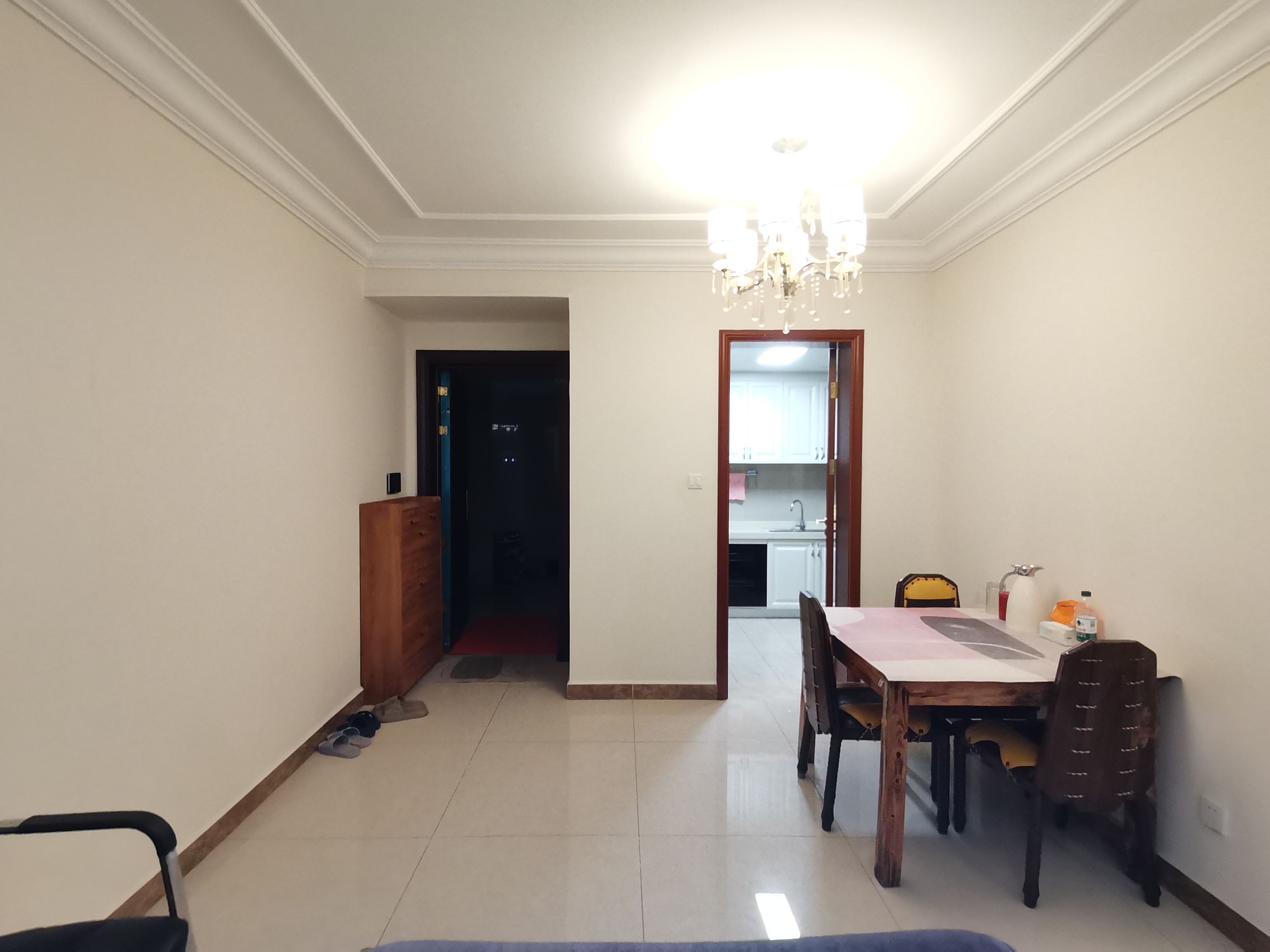 恒大华府 3室2厅2卫 100.0万 恒大华府 3室2厅2卫 100.0万室内图