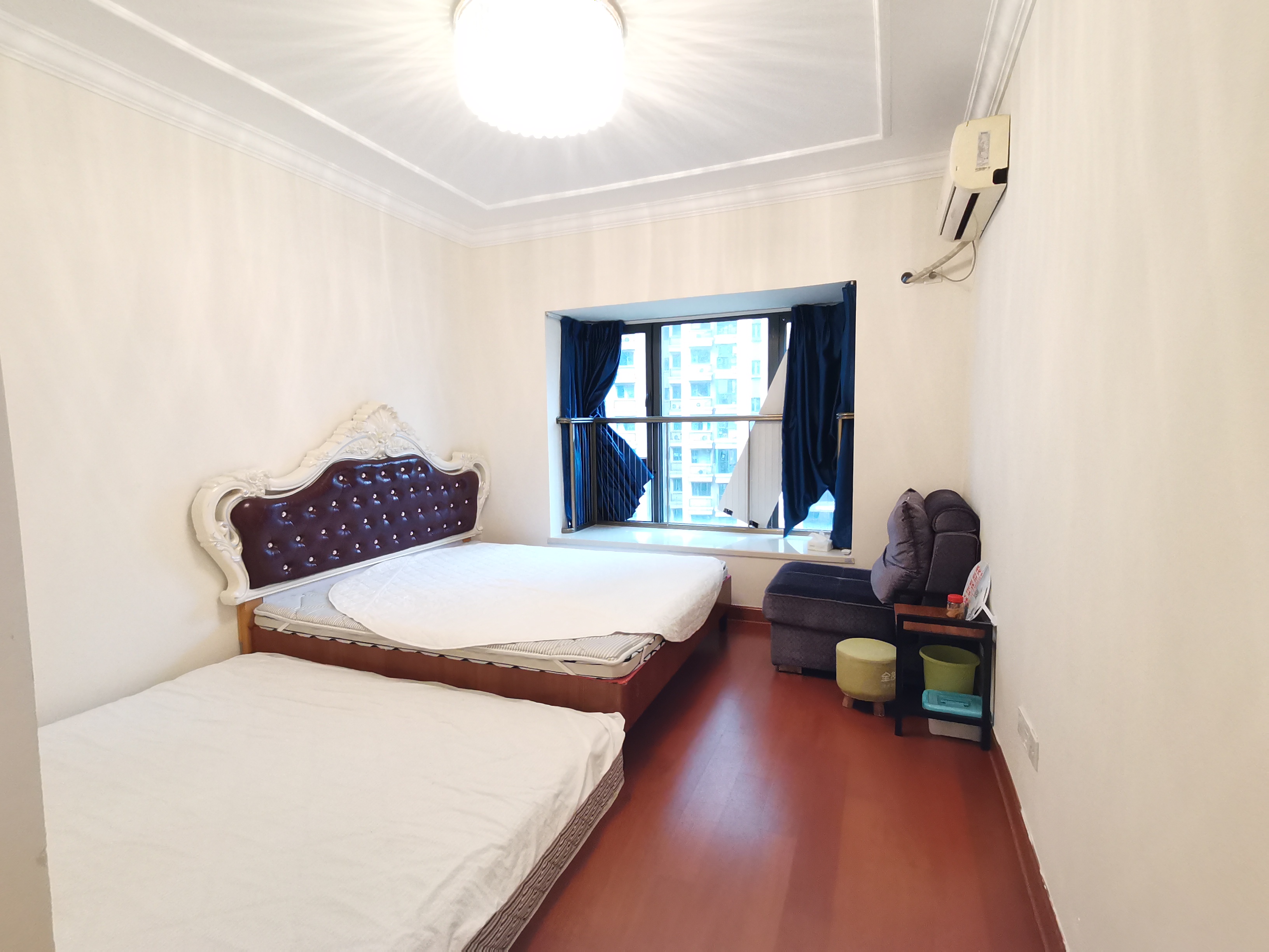 恒大华府 3室2厅2卫 100.0万 恒大华府 3室2厅2卫 100.0万室内图