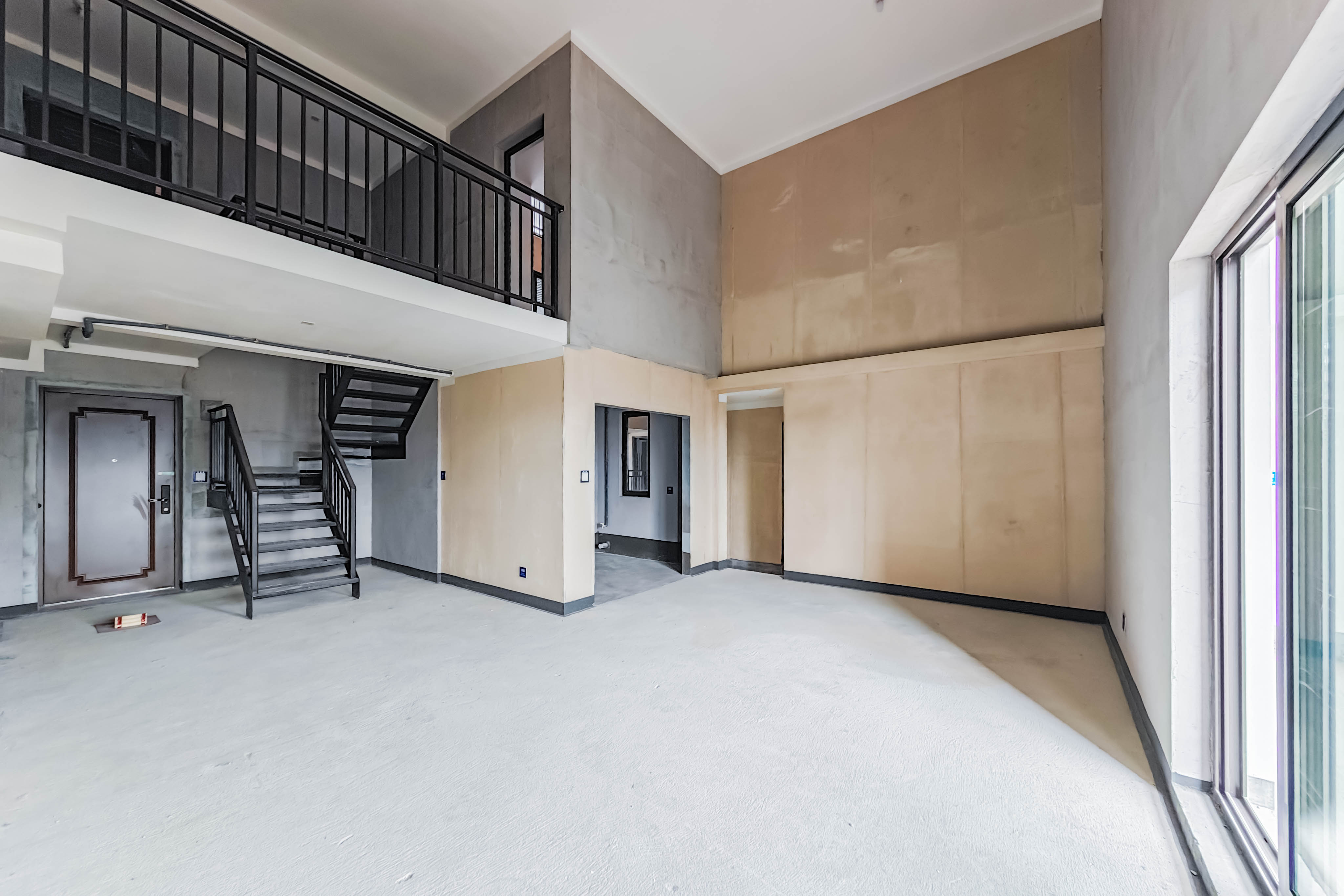 建发玖洲观澜  4室2厅2卫   195.00万其他