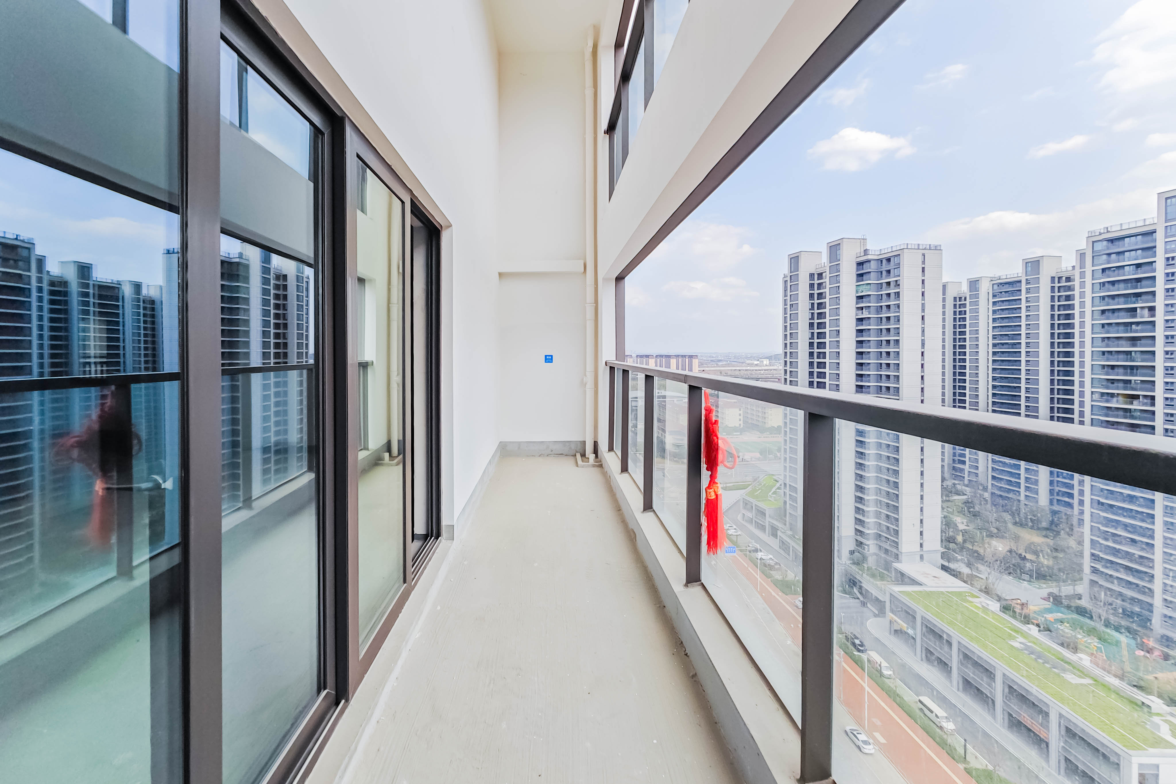 建发玖洲观澜  4室2厅2卫   195.00万其他