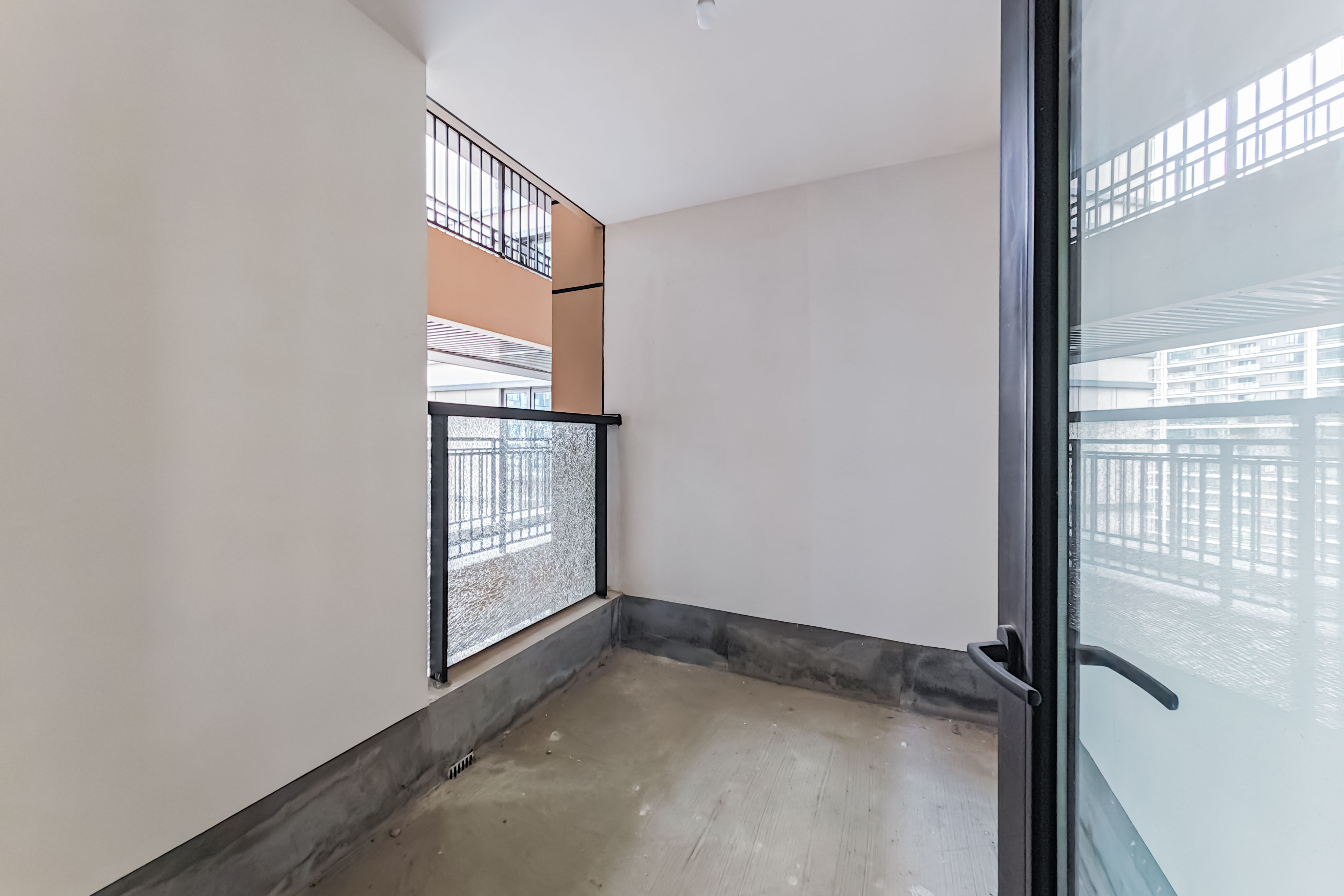 建发玖洲观澜  4室2厅2卫   195.00万其他