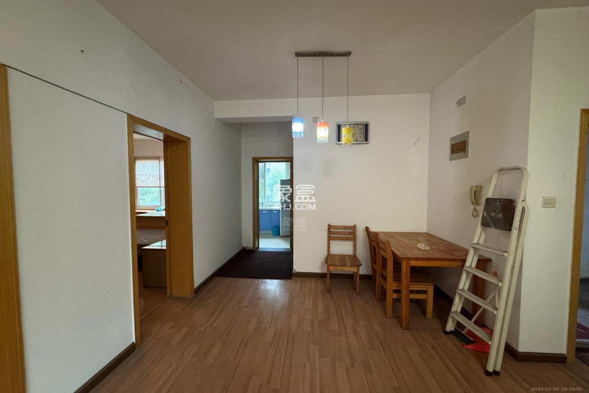 香山美境 2室2厅2卫 1300.0元/月 香山美境 2室2厅2卫 1300.0元/月室内图