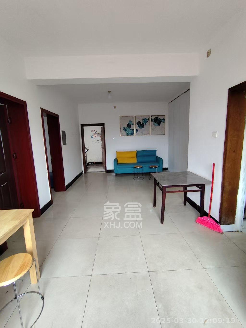 高桥火焰市场 1室0厅0卫 1600.0元/月 高桥火焰市场 1室0厅0卫 1600.0元/月室内图