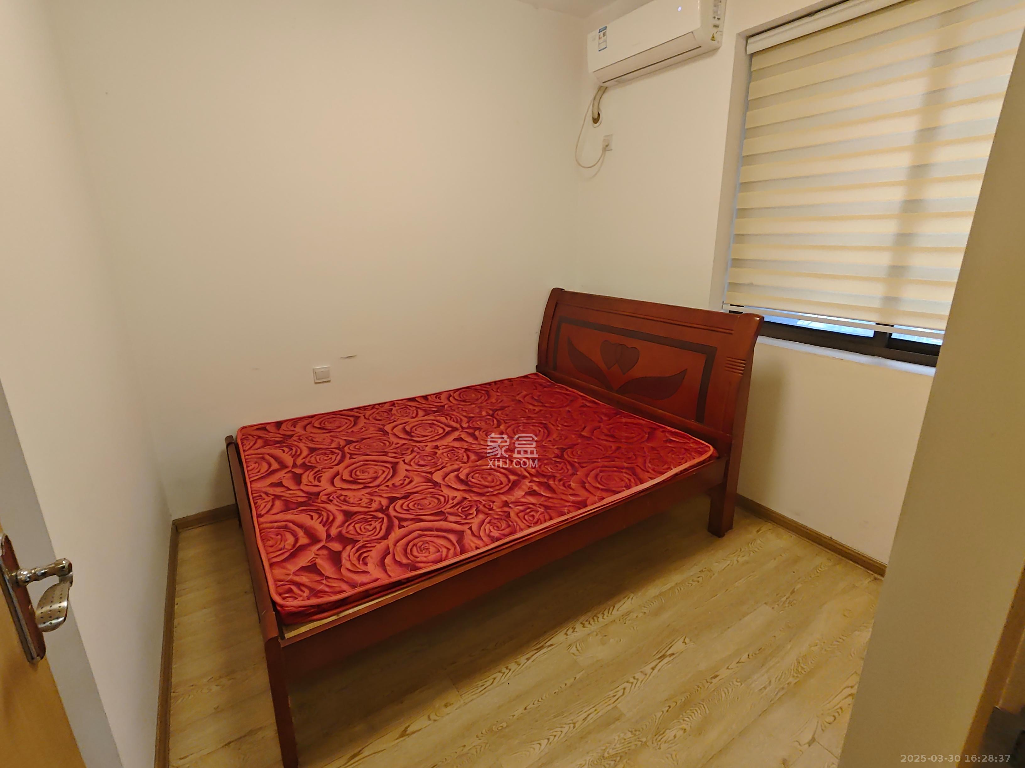 雨花公馆(紫苔名苑) 3室2厅2卫 2800.0元/月 雨花公馆(紫苔名苑) 3室2厅2卫 2800.0元/月室内图