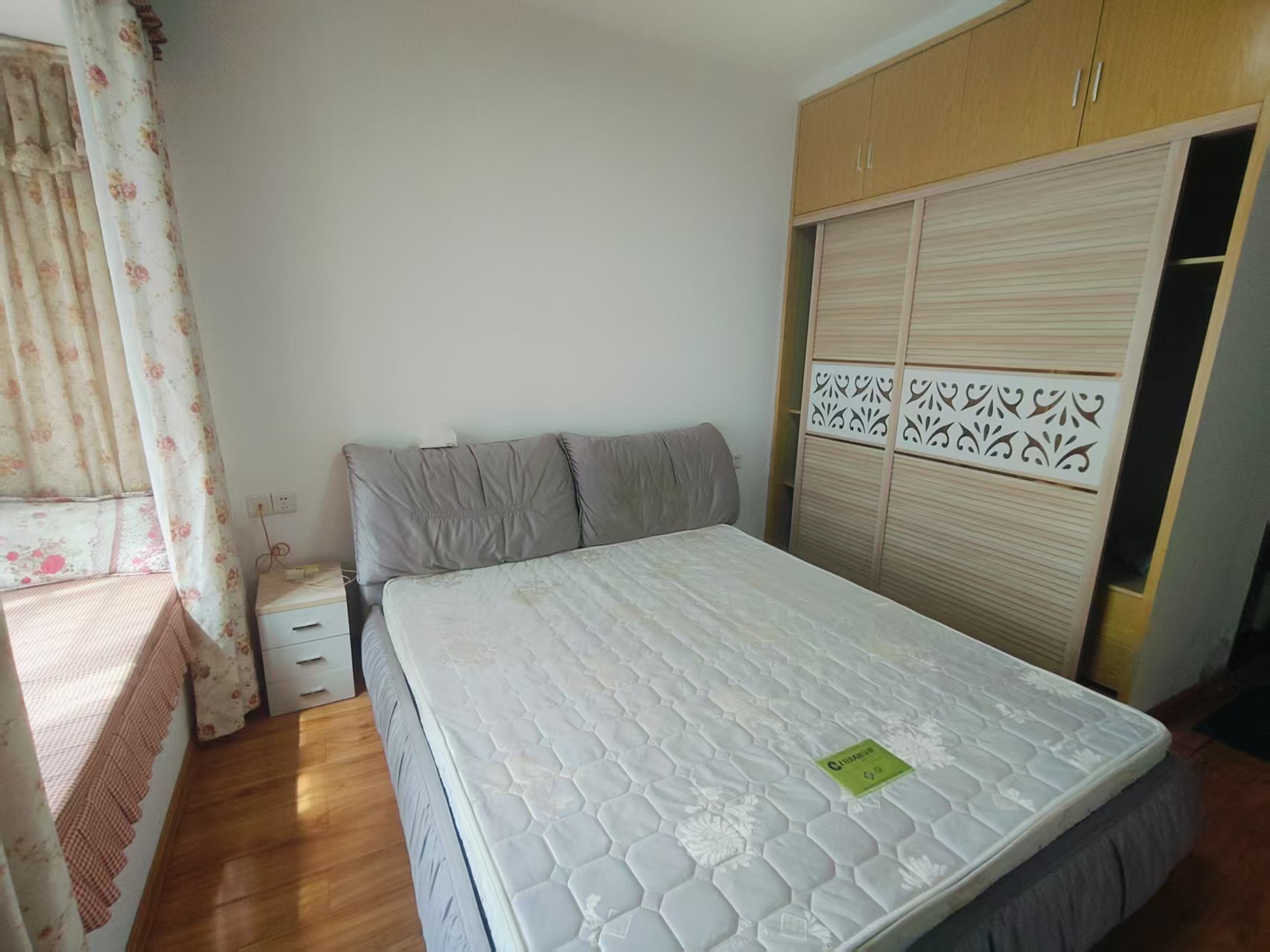 锦玉华庭新华东路1188号 3室2厅2卫 75.0万 锦玉华庭新华东路1188号 3室2厅2卫 75.0万室内图