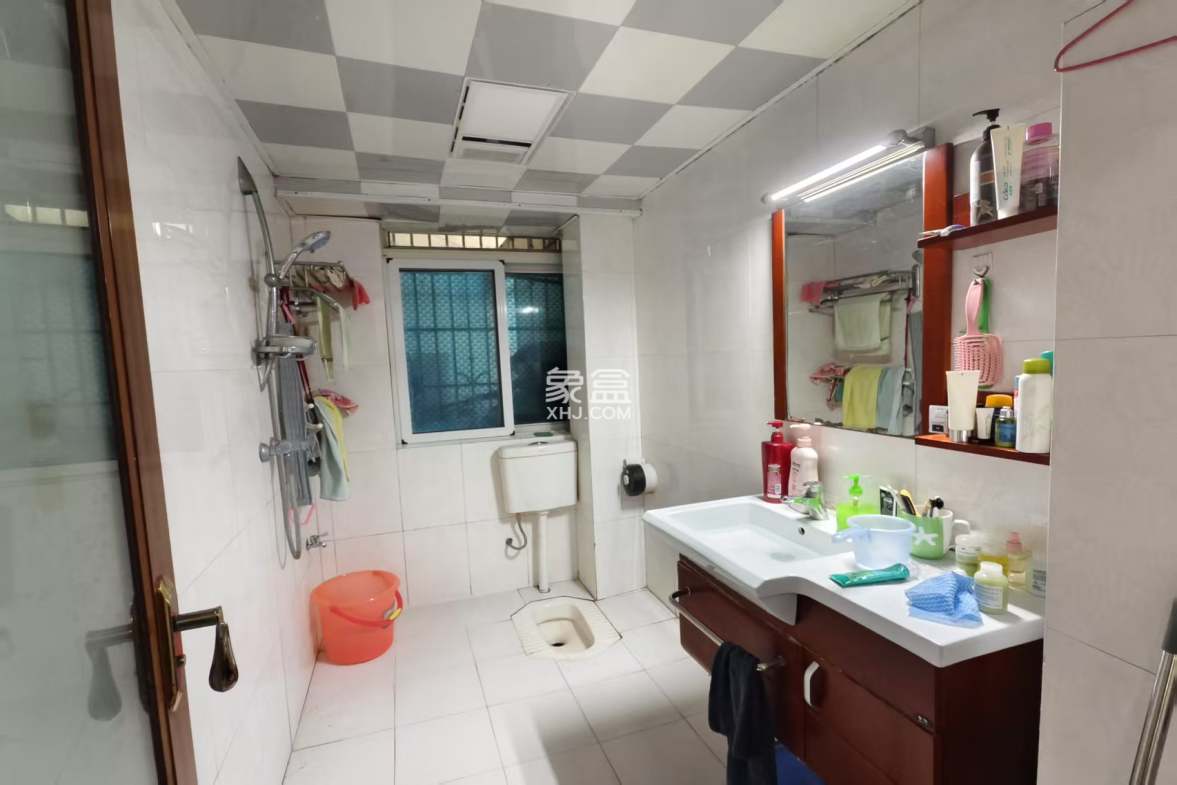 湘竹楼 3室2厅2卫 33.8万 湘竹楼 3室2厅2卫 33.8万室内图