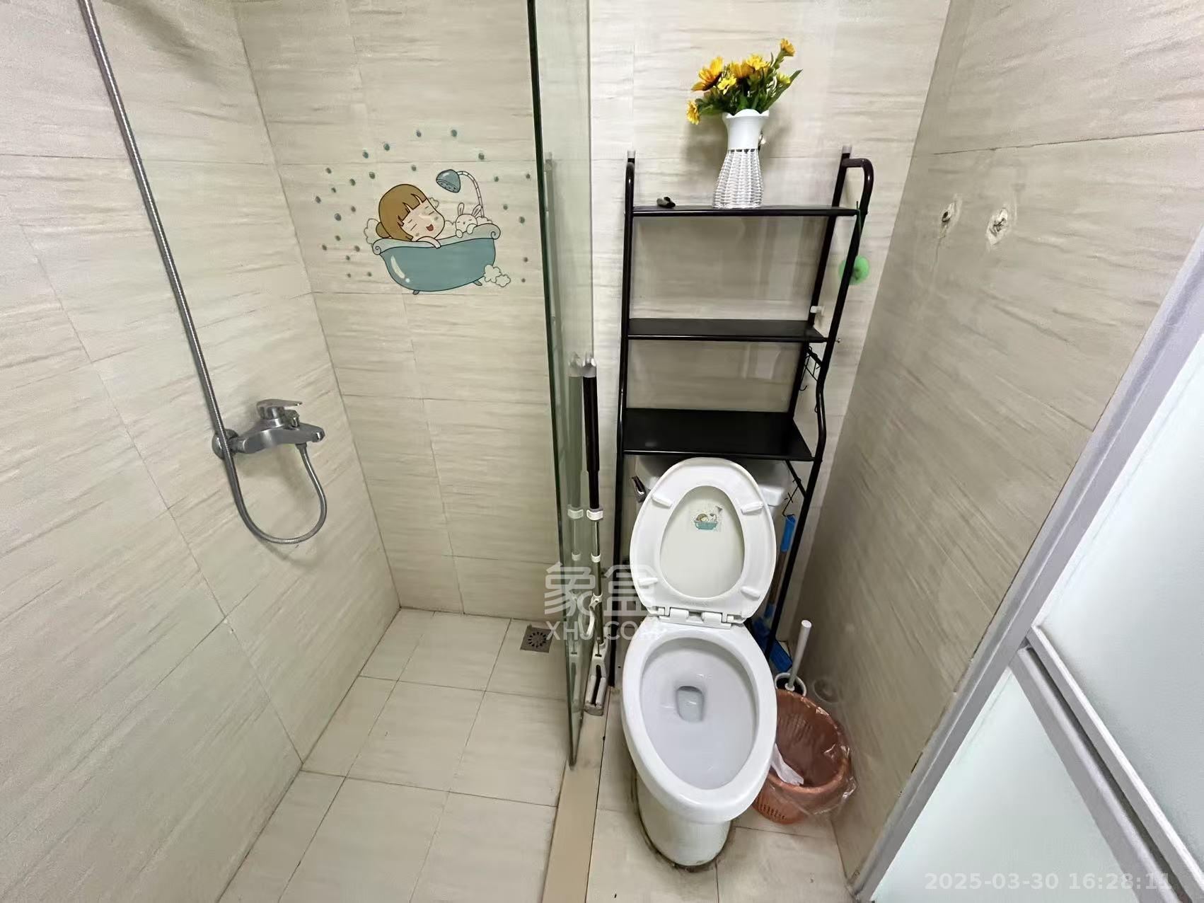 中建木莲工社  2室1厅1卫    2100.0元/月室内图