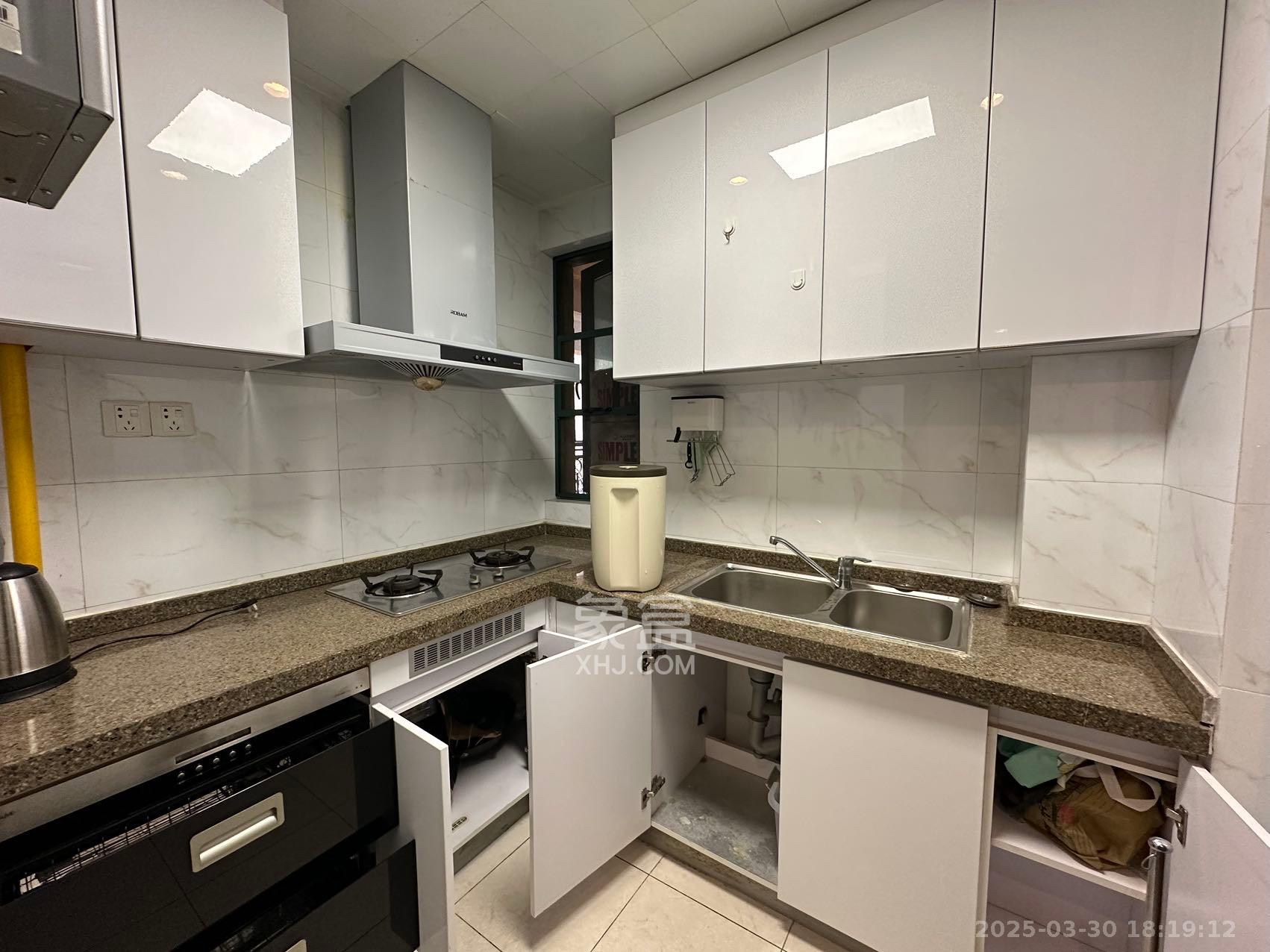 恒大雅苑 2室2厅1卫 2200.0元/月 恒大雅苑 2室2厅1卫 2200.0元/月室内图