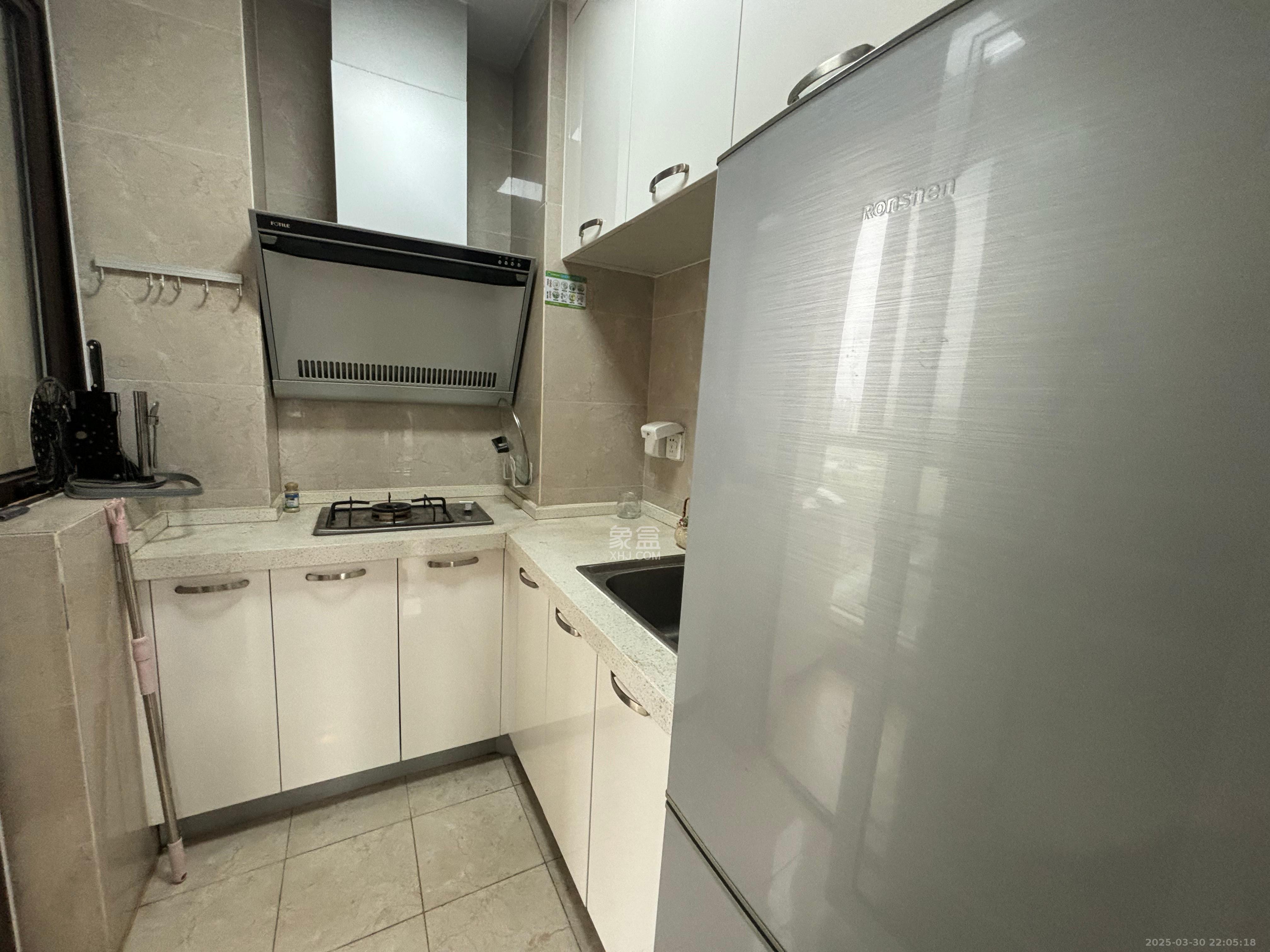 中建信和城  1室1厅1卫   2200.00元/月室内图