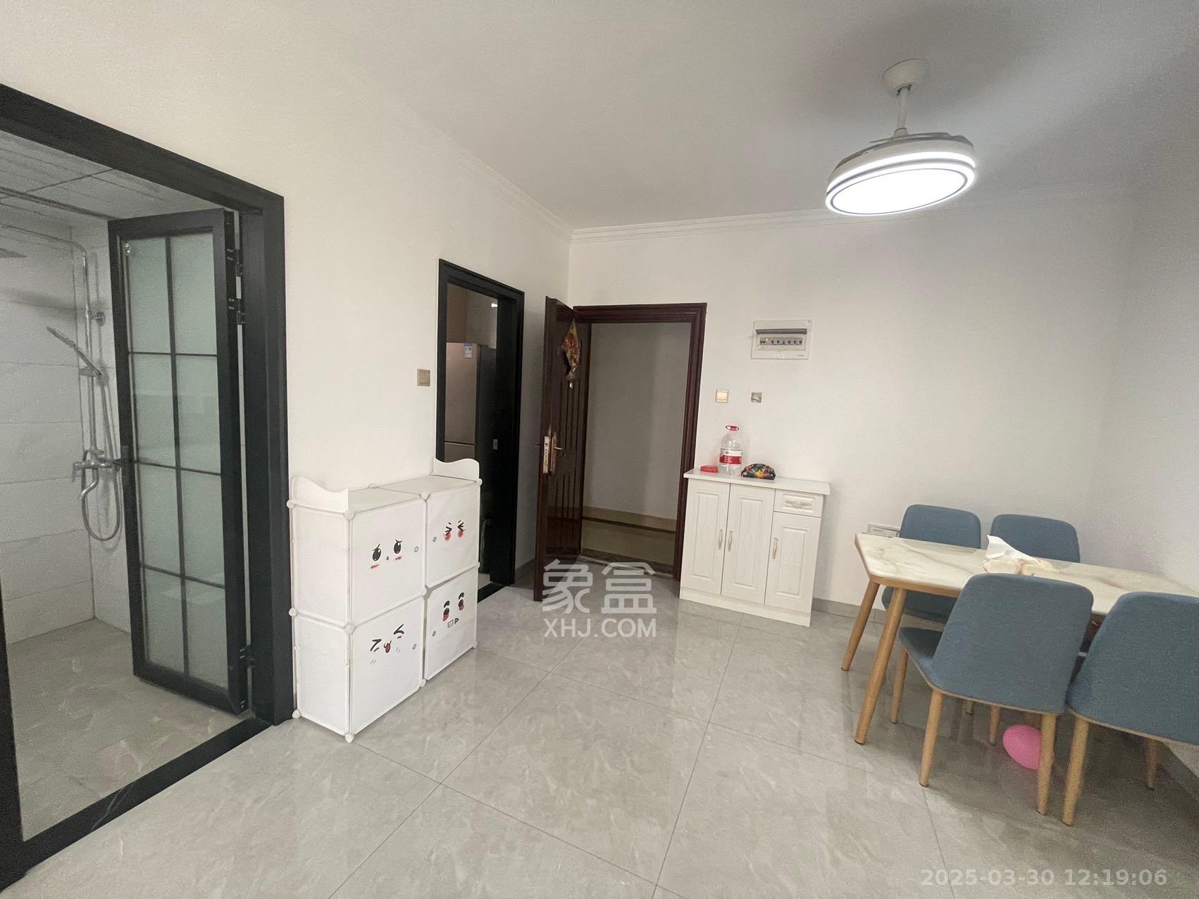 梅溪鑫苑名家 3室2厅1卫 2600.0元/月 梅溪鑫苑名家 3室2厅1卫 2600.0元/月室内图