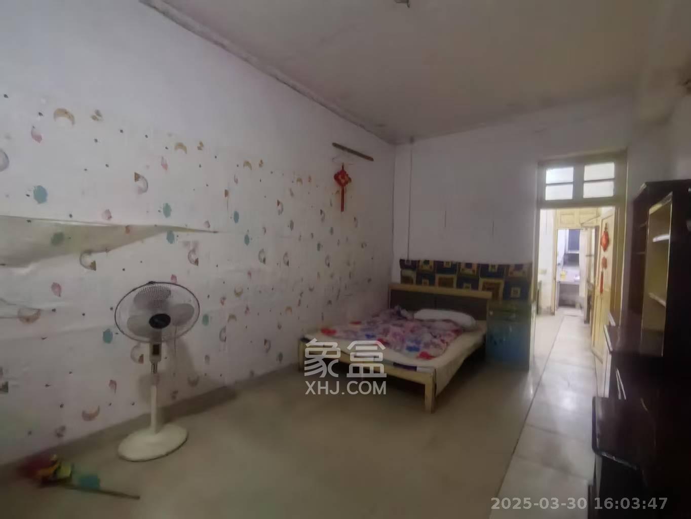 登隆街散盘 1室1厅1卫 1600.0元/月 登隆街散盘 1室1厅1卫 1600.0元/月室内图