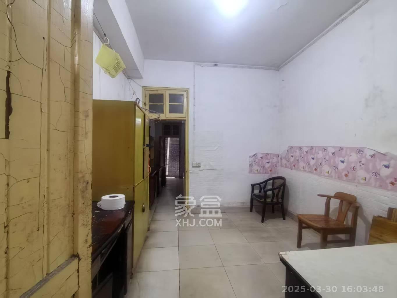 登隆街散盘 1室1厅1卫 1600.0元/月 登隆街散盘 1室1厅1卫 1600.0元/月室内图