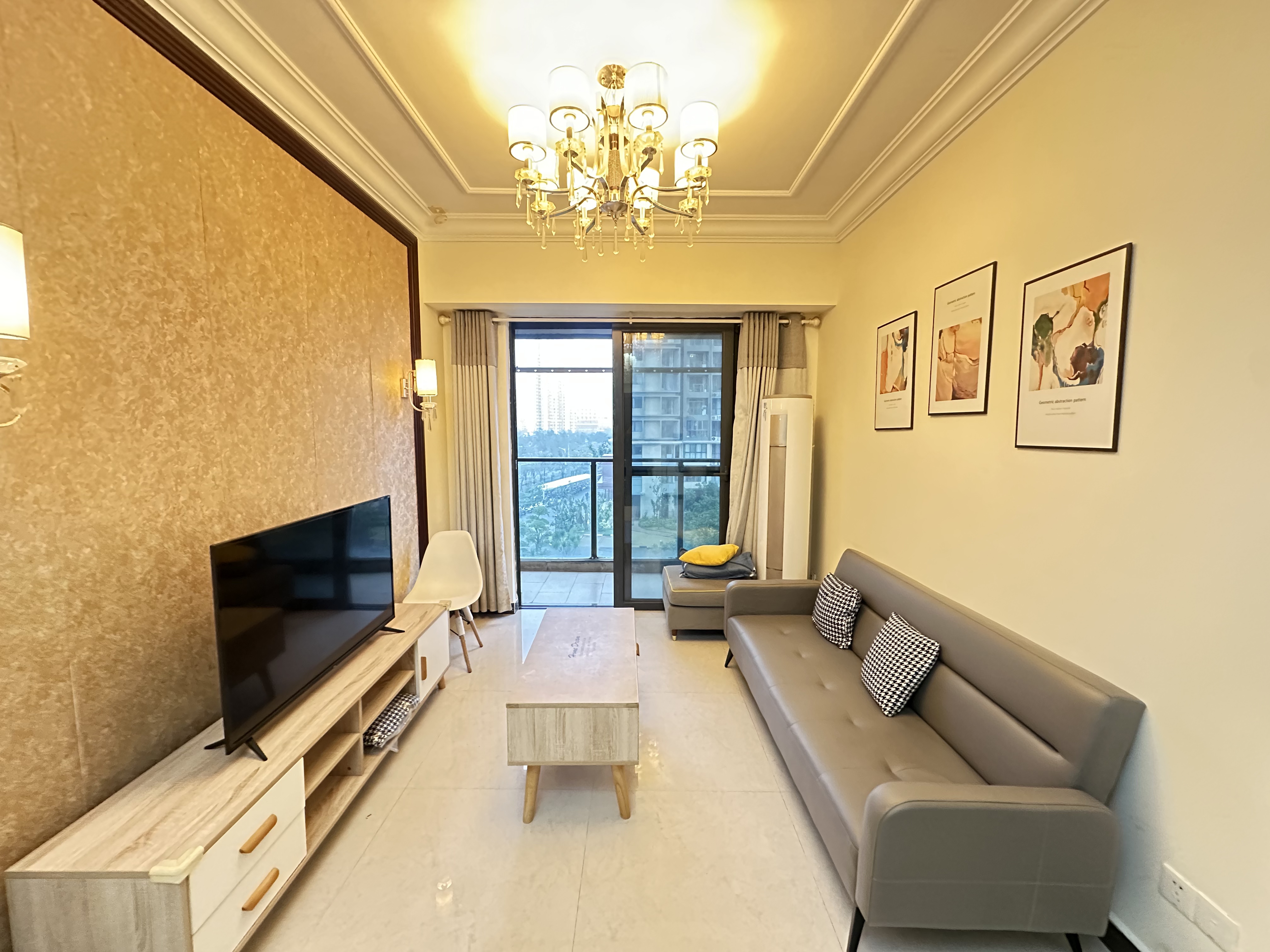 恒大美丽沙天寰湾 1室1厅1卫 2500.0元/月 恒大美丽沙天寰湾 1室1厅1卫 2500.0元/月小区图