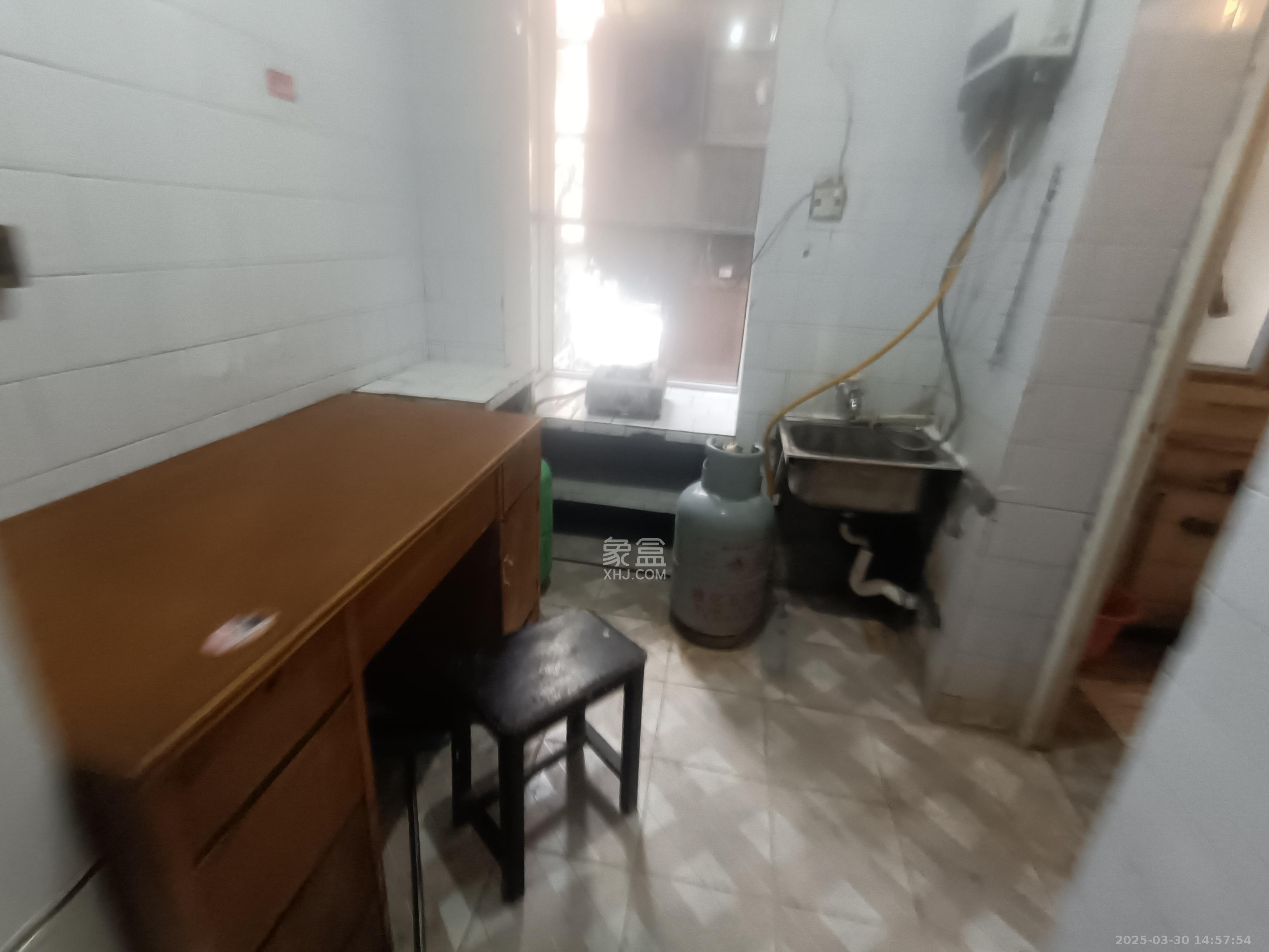 桂花二村 2室1厅1卫 1200.0元/月 桂花二村 2室1厅1卫 1200.0元/月室内图