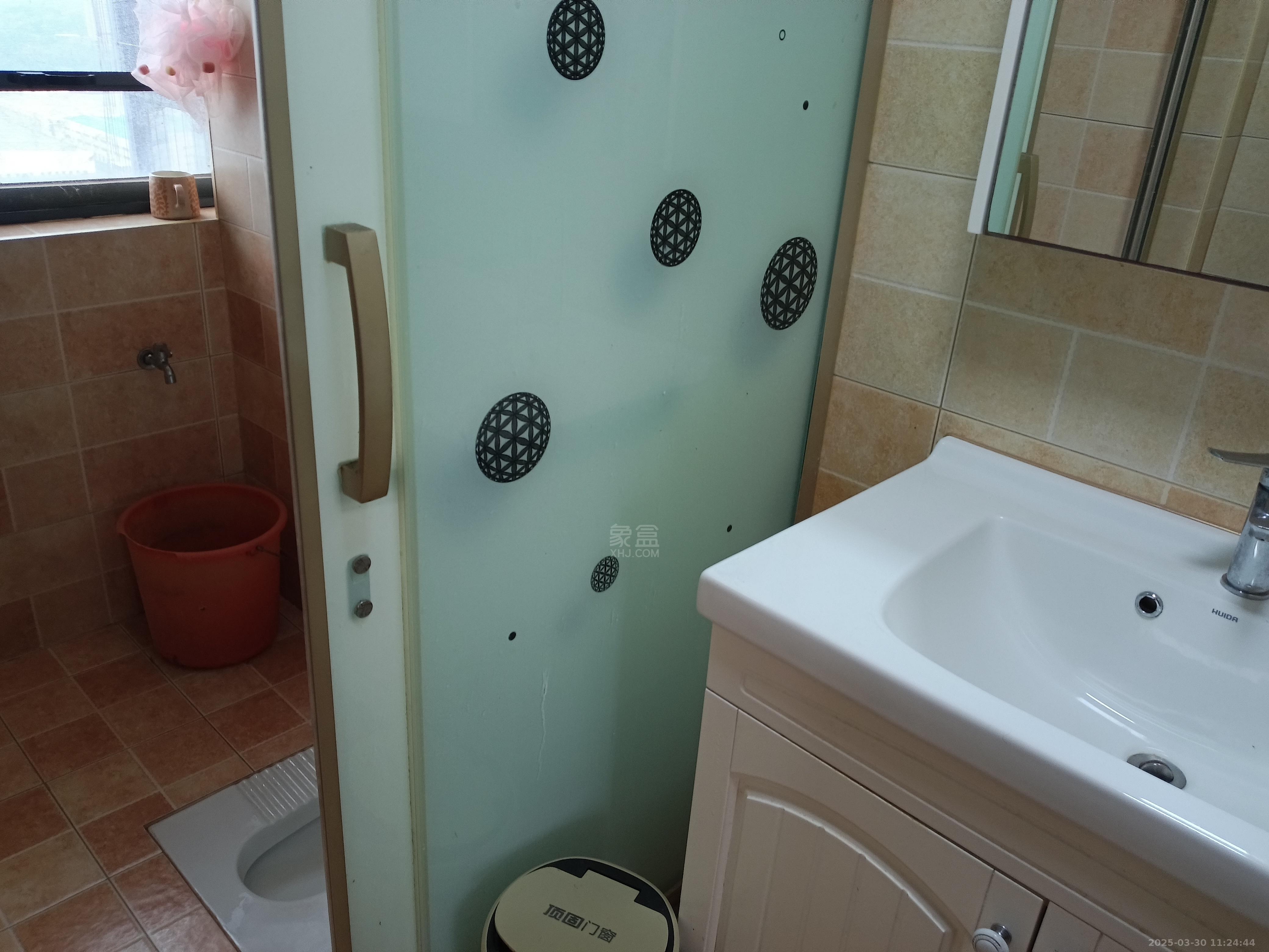 时代新城(翰林府) 3室2厅1卫 1900.0元/月 时代新城(翰林府) 3室2厅1卫 1900.0元/月室内图