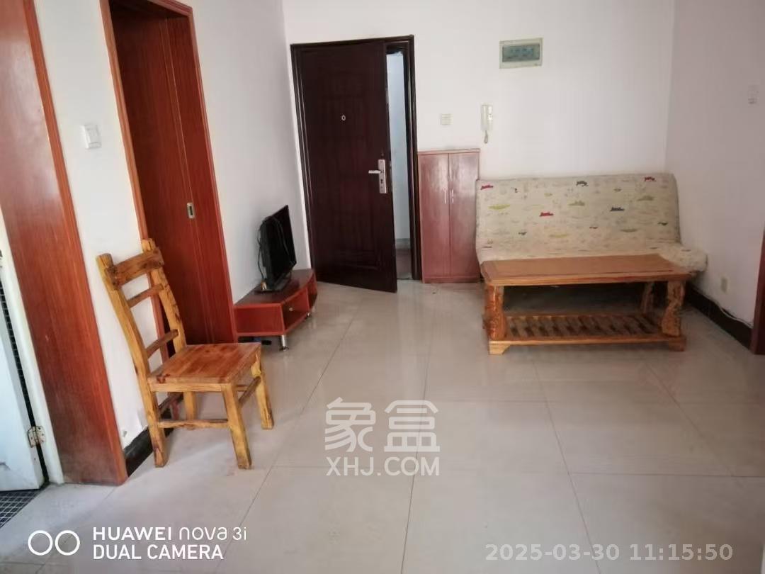 金麓西岸和苑  2室2厅1卫    1500.0元/月 金麓西岸和苑  2室2厅1卫    1500.0元/月室内图