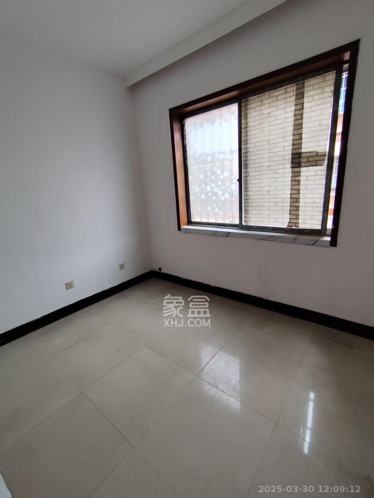 高桥火焰市场 1室0厅0卫 1600.0元/月 高桥火焰市场 1室0厅0卫 1600.0元/月室内图