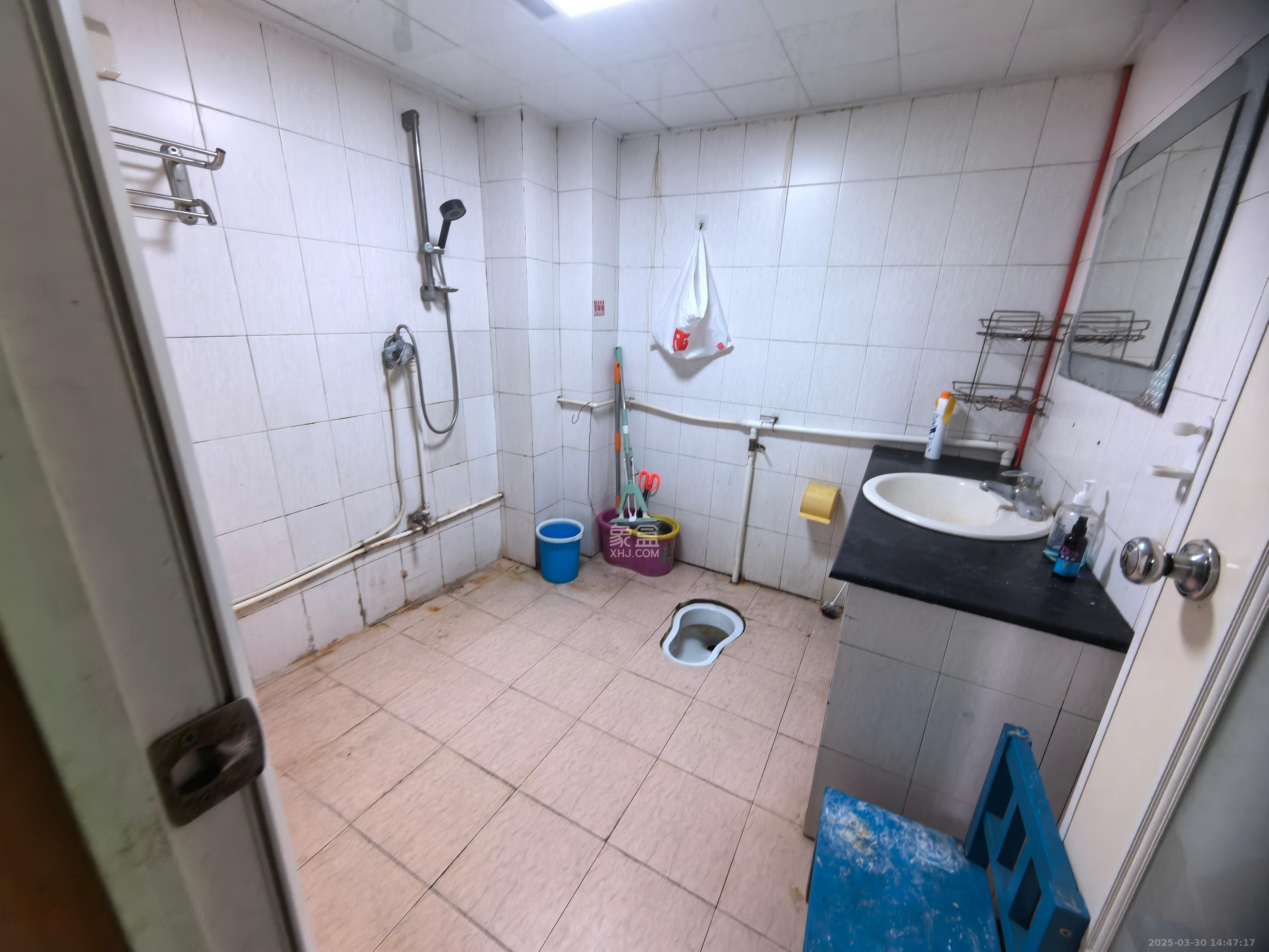 马王堆陶瓷建材新城  3室2厅1卫   2100.00元/月室内图