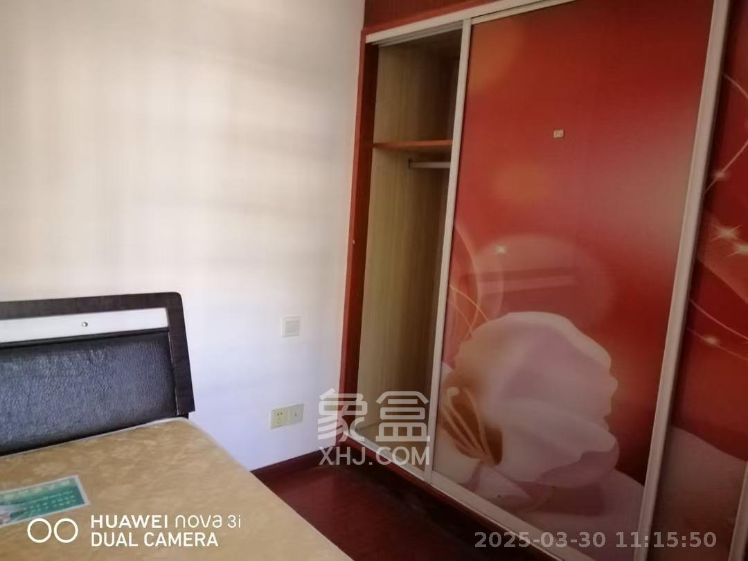 金麓西岸和苑  2室2厅1卫    1500.0元/月 金麓西岸和苑  2室2厅1卫    1500.0元/月室内图