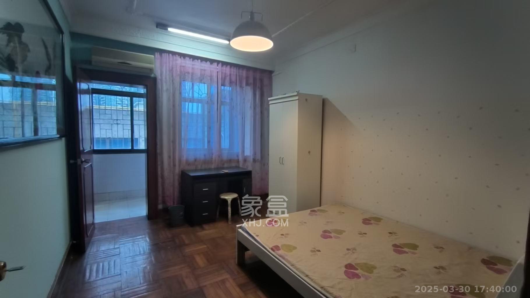 望江公寓 3室2厅2卫 1600.0元/月 望江公寓 3室2厅2卫 1600.0元/月室内图