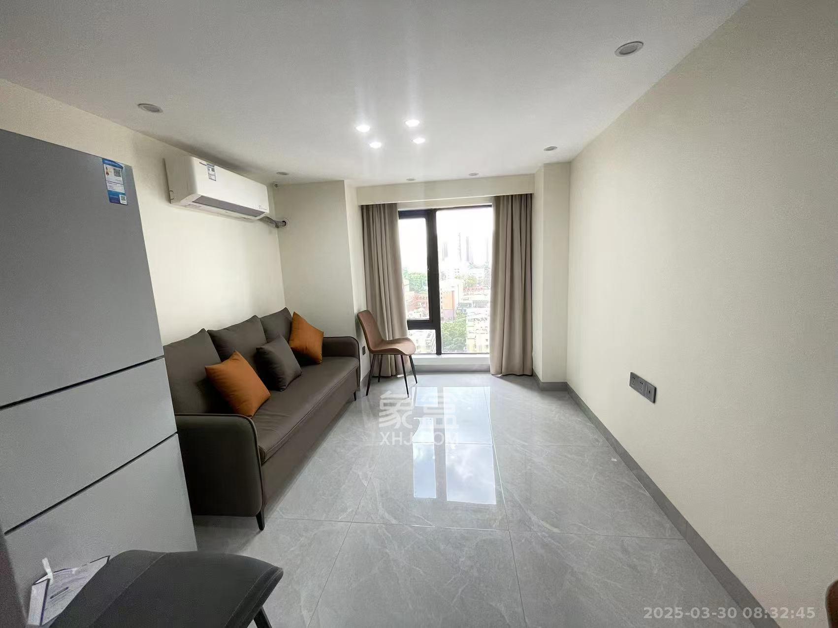 卓越江岸 1室0厅0卫 2200.0元/月 卓越江岸 1室0厅0卫 2200.0元/月室内图