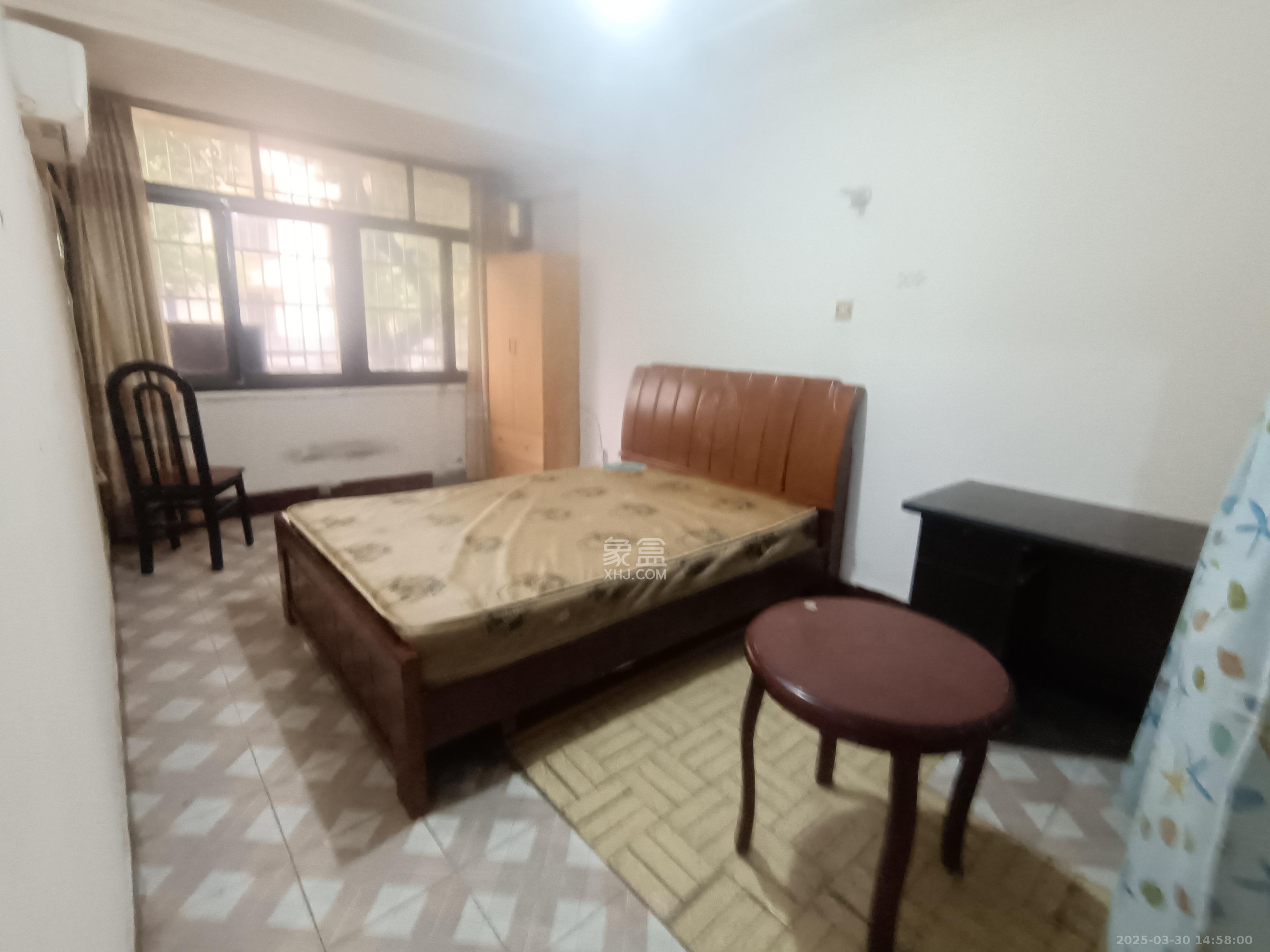 桂花二村  2室1厅1卫    1200.0元/月室内图